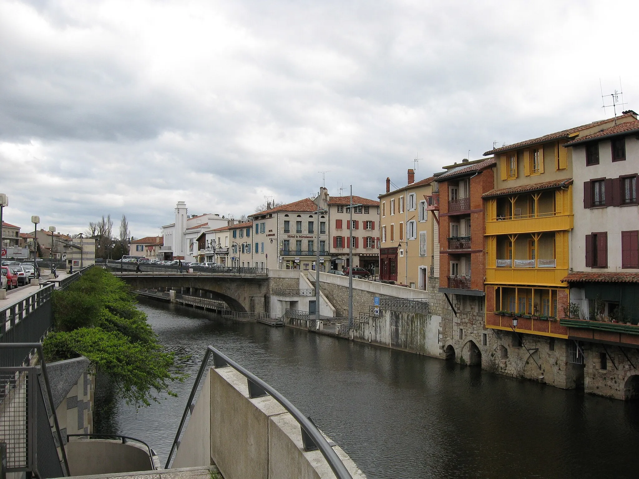 Photo showing: Maisons sur l'Agoût, Houses by the Agout River in Castres