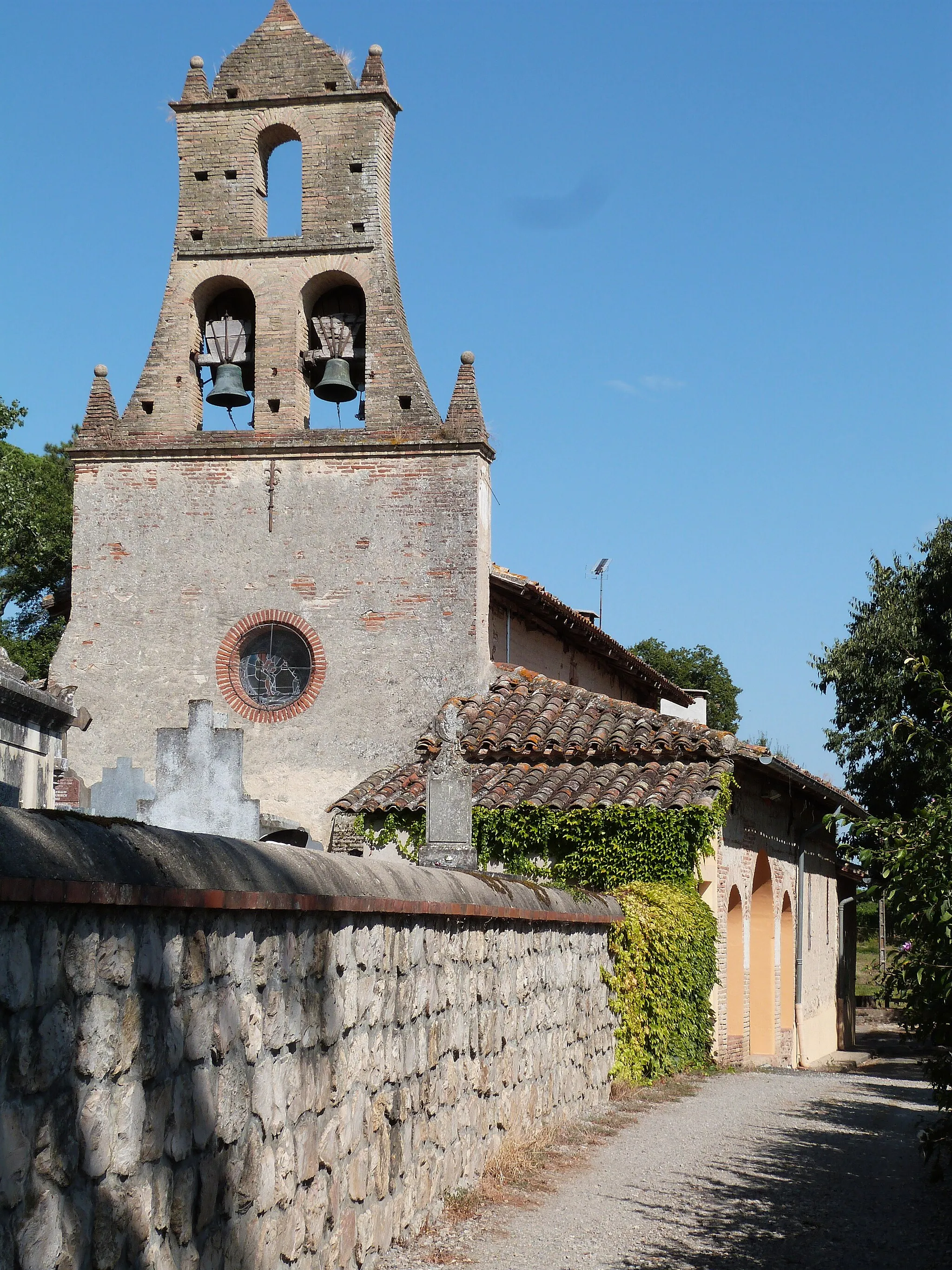 Photo showing: Chapelle Saint-Pierre à Saurs (Lisle-sur-Tarn, Tarn)