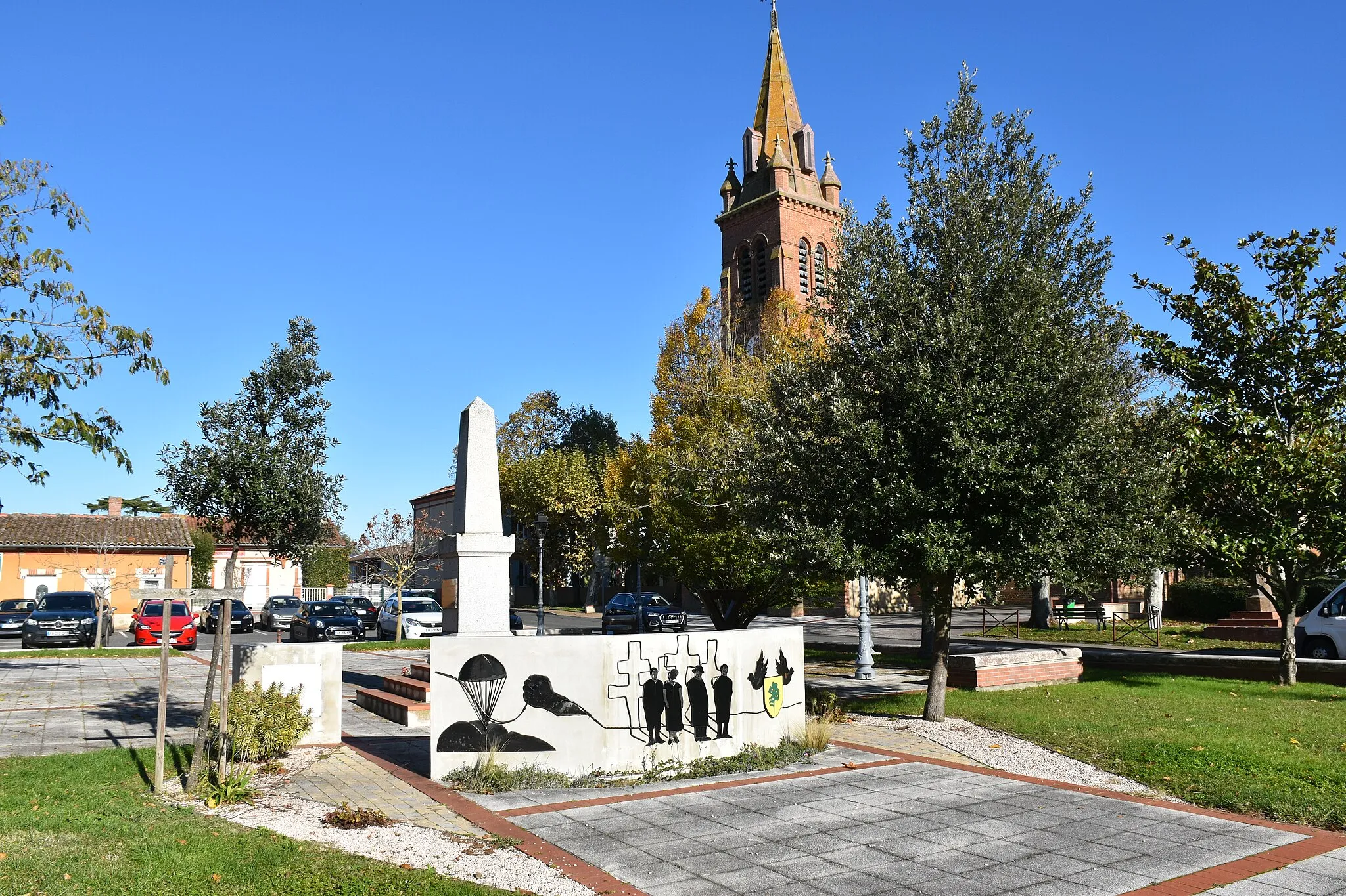 Photo showing: Monument aux morts et monument de la Résistance à Fonsorbes (Haute-Garonne)