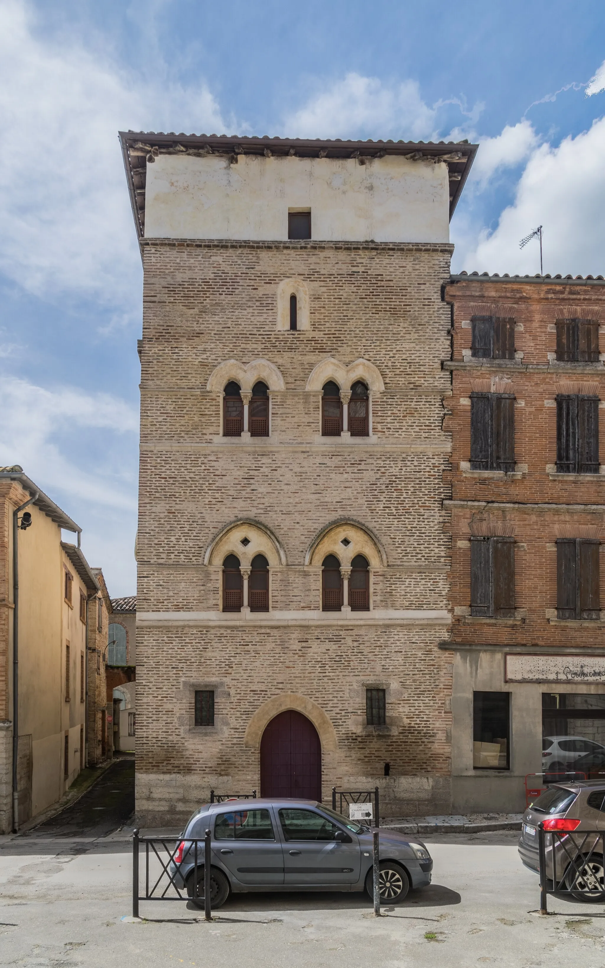 Photo showing: This building is classé au titre des monuments historiques de la France. It is indexed in the base Mérimée, a database of architectural heritage maintained by the French Ministry of Culture, under the reference PA00095731 .