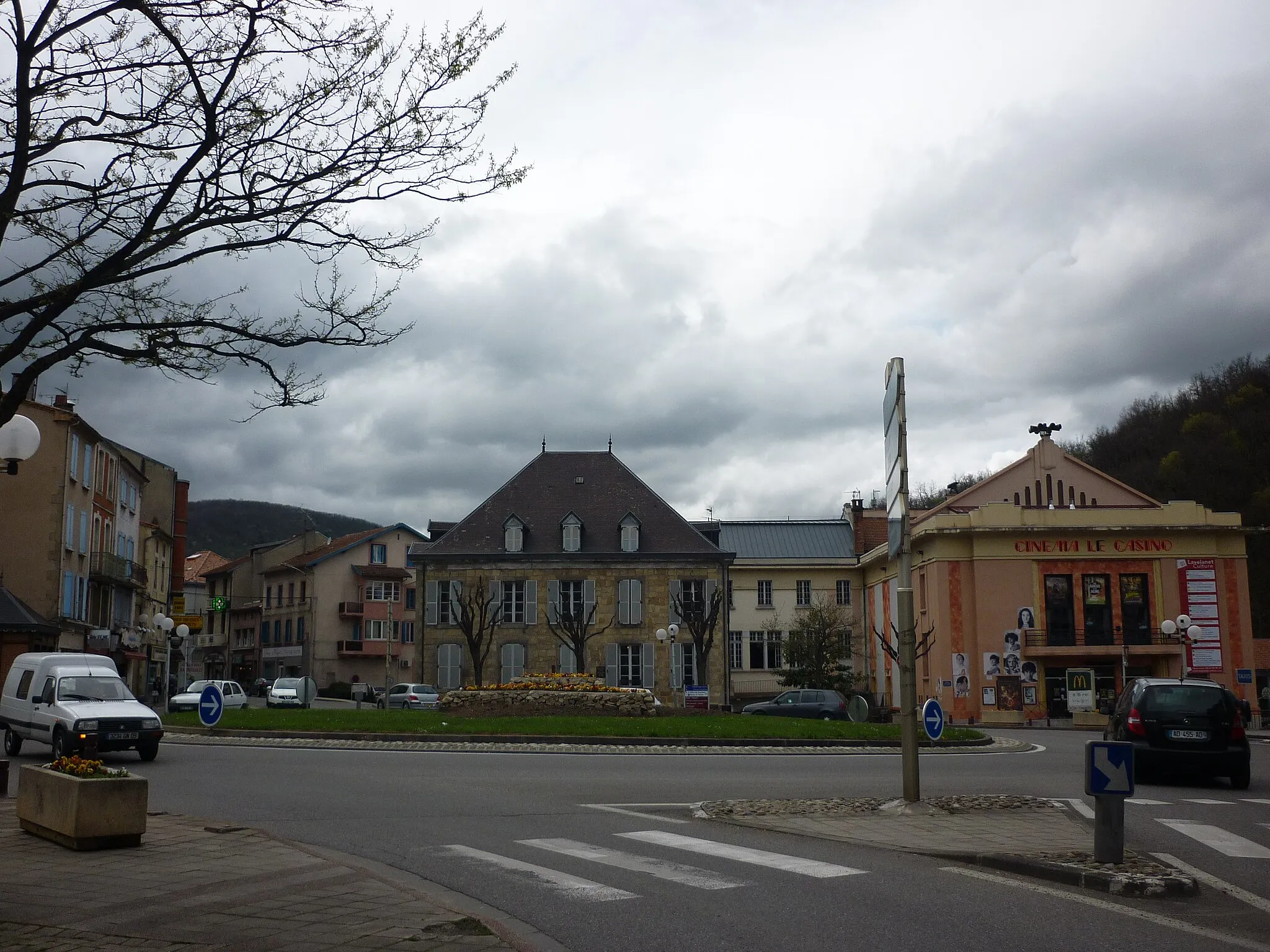 Photo showing: Lavelanet (Ariège, Midi-Pyrénées, France) - le centre ville.