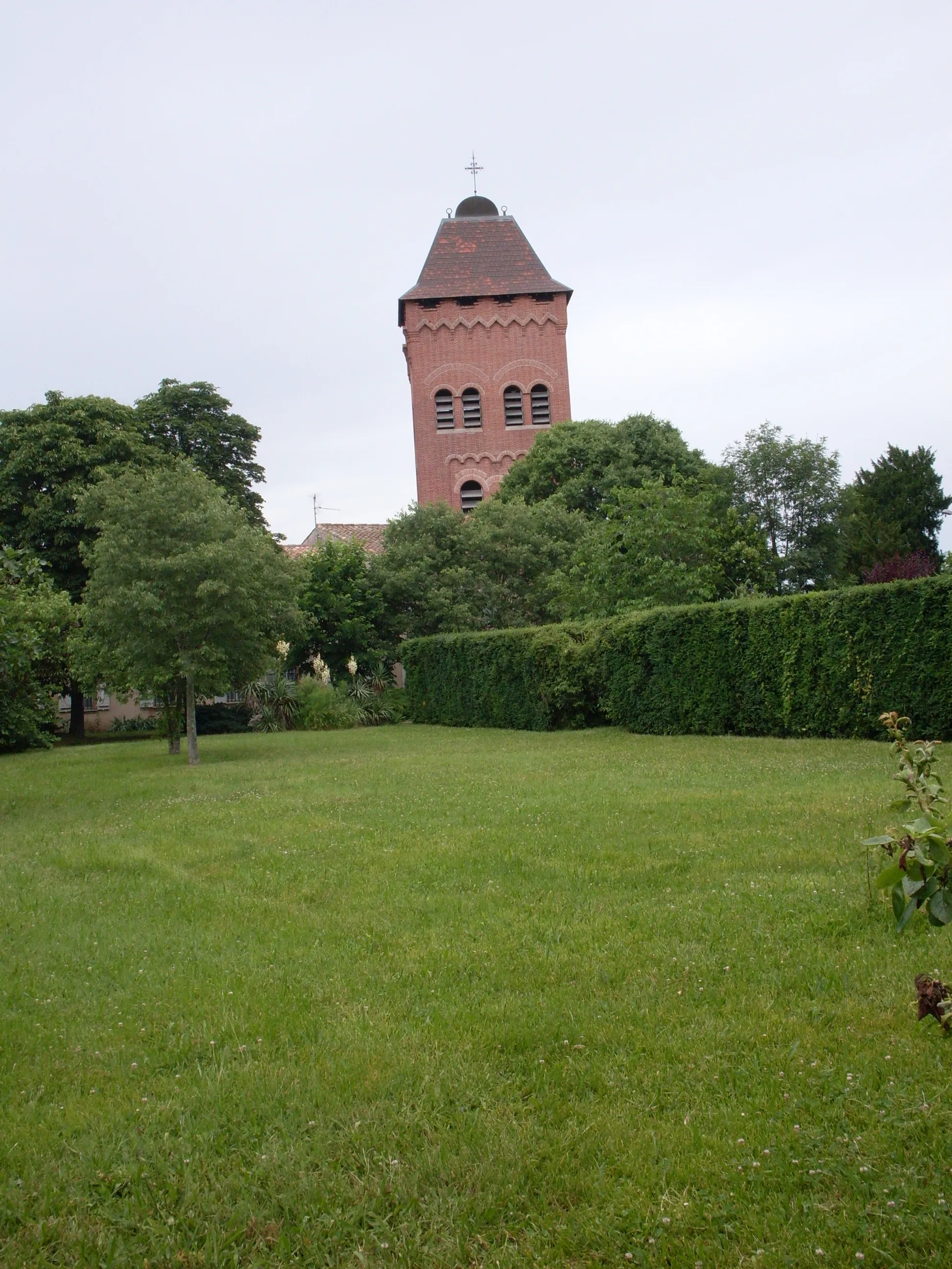 Photo showing: Fenouillet (Grand Toulouse, Haute-Garonne, France), l’église Saint Médard.