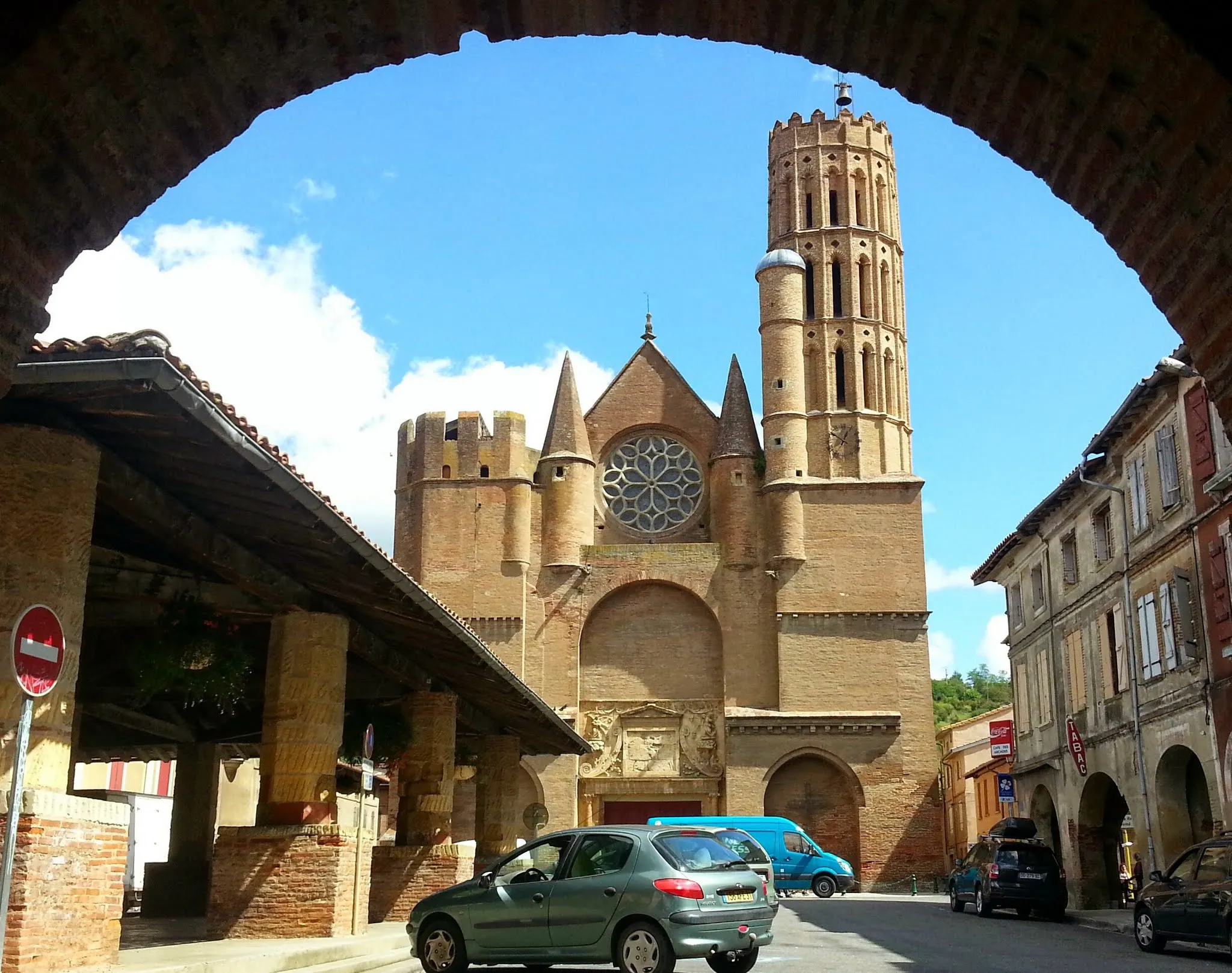 Photo showing: Montesquieu-Volvestre