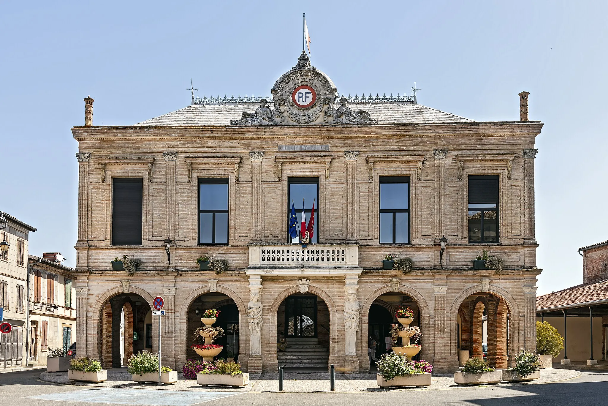 Photo showing: Montastruc-la-Conseillère - Town hall