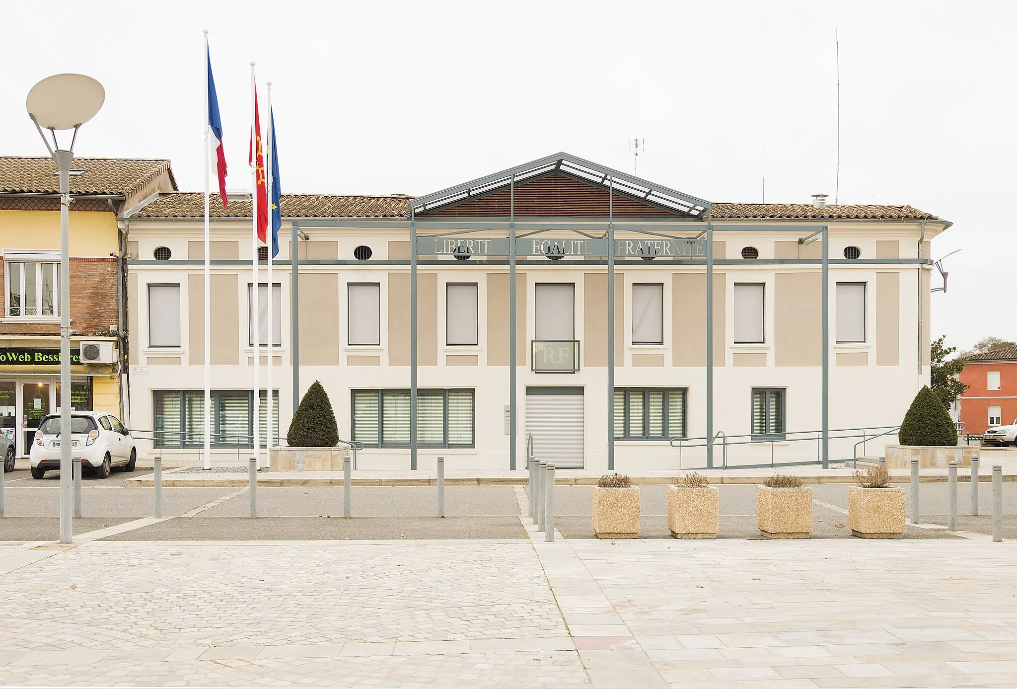 Photo showing: Bessières, Haute-Garonne - Facade of Town hall