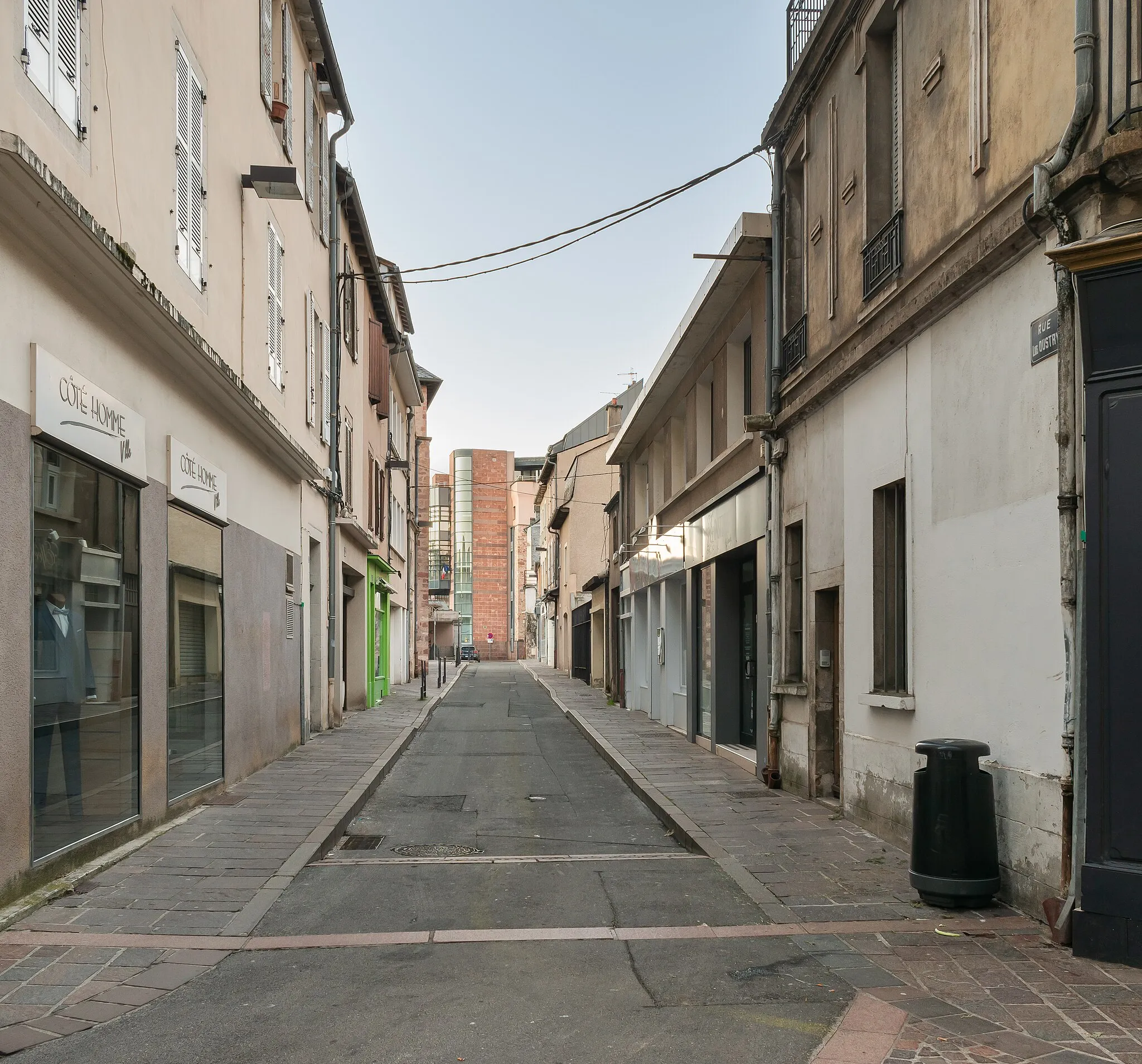 Photo showing: Rue Louis Oustry in Rodez, Aveyron, France