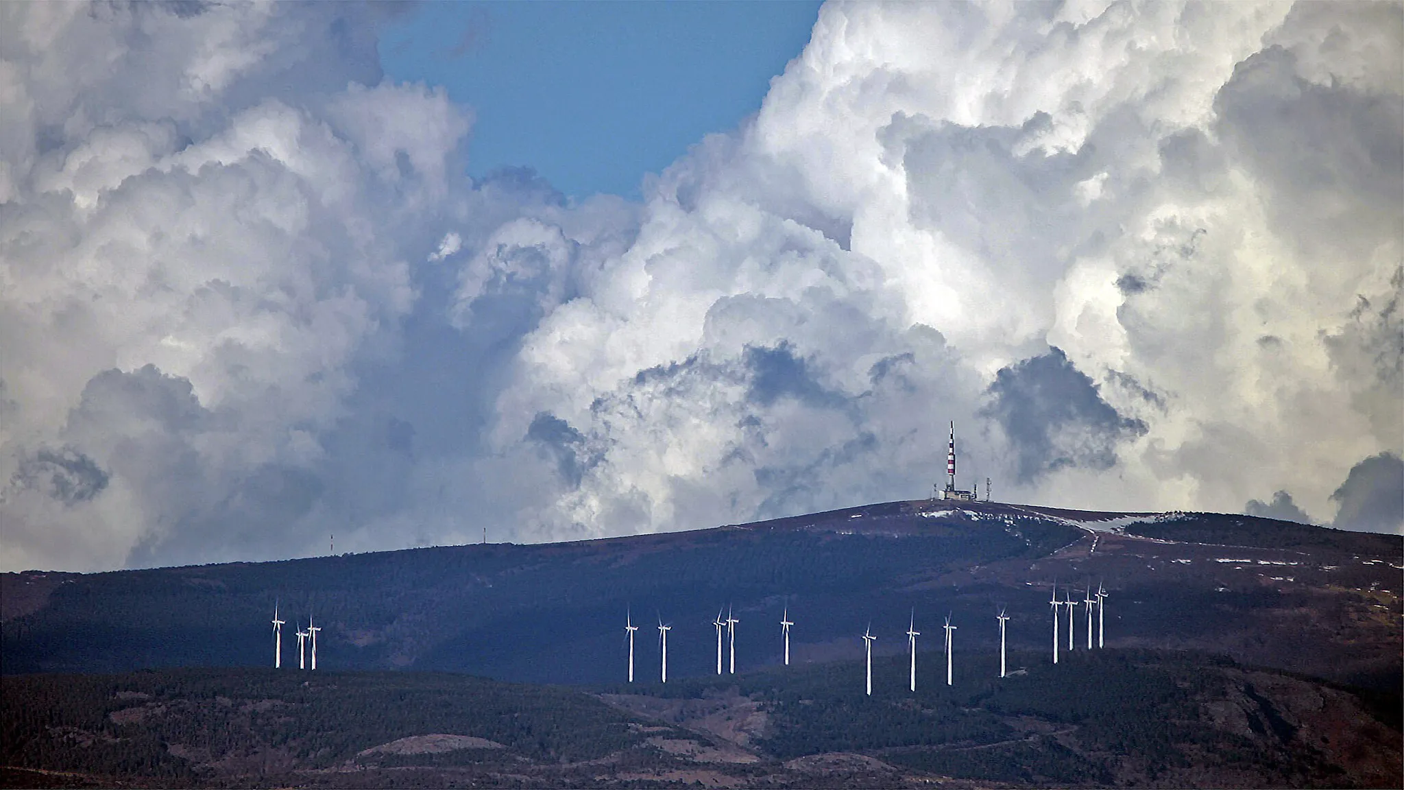 Photo showing: Eoliennes de Pradelles