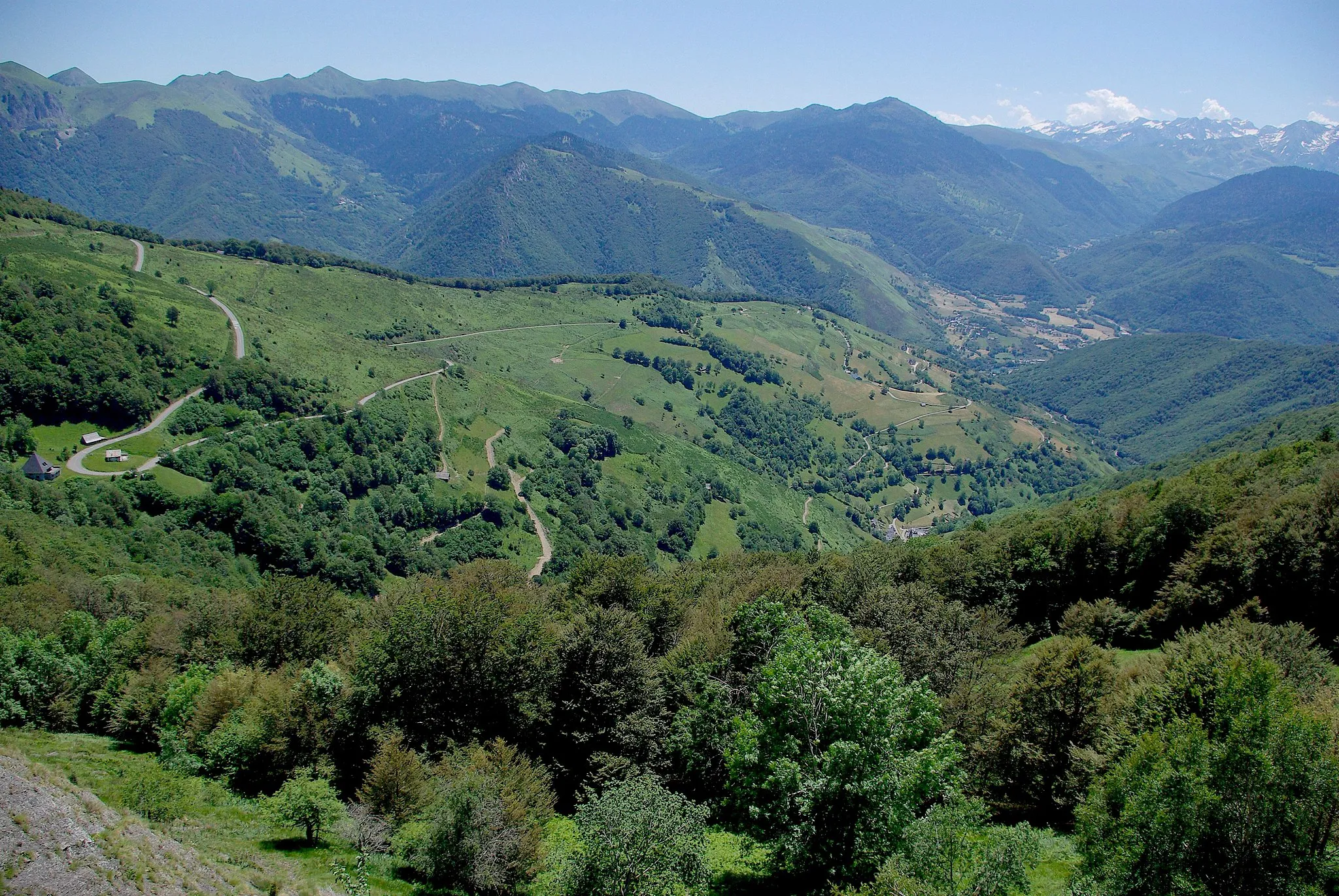 Photo showing: View from the col d'Aspin showing the road to Arreau. Hautes-Pyrénées, France.