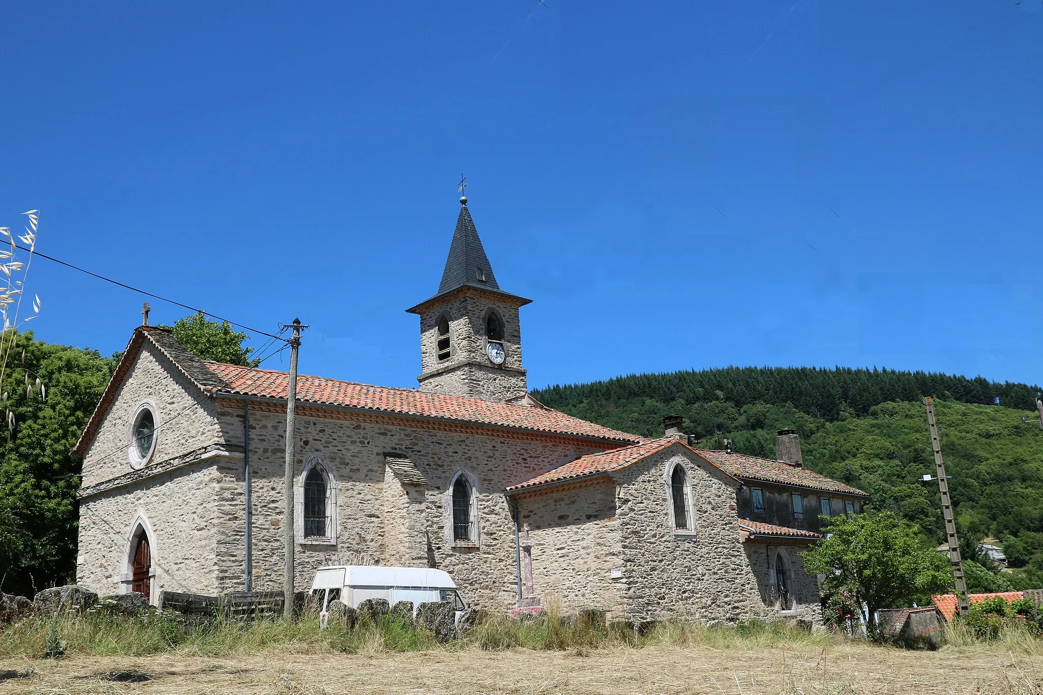 Photo showing: Courniou (Hérault) - hameau de Marthomis - église Saint-Mathias