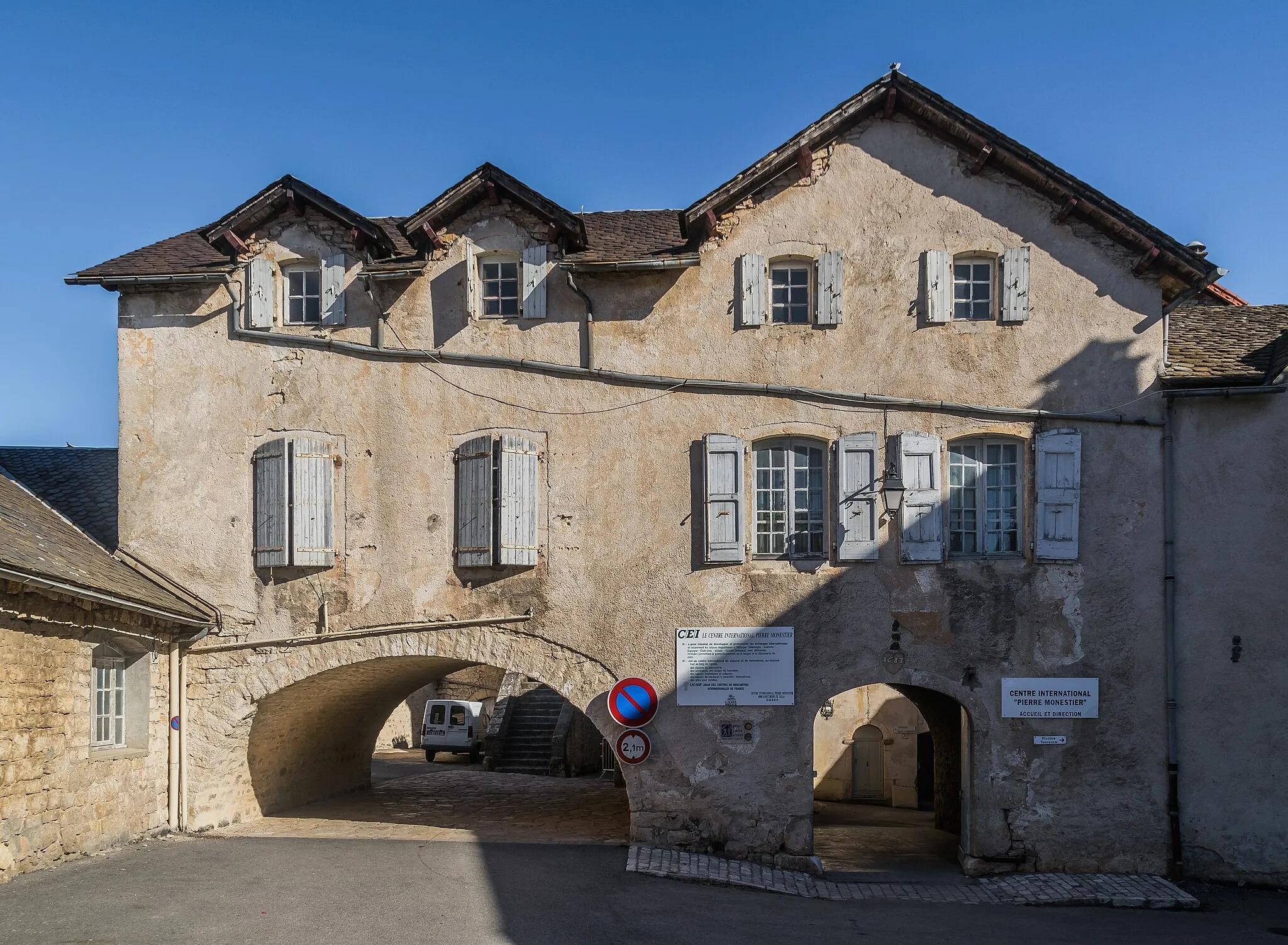 Photo showing: Building in Saint-Rome-de-Dolan, Lozère, France