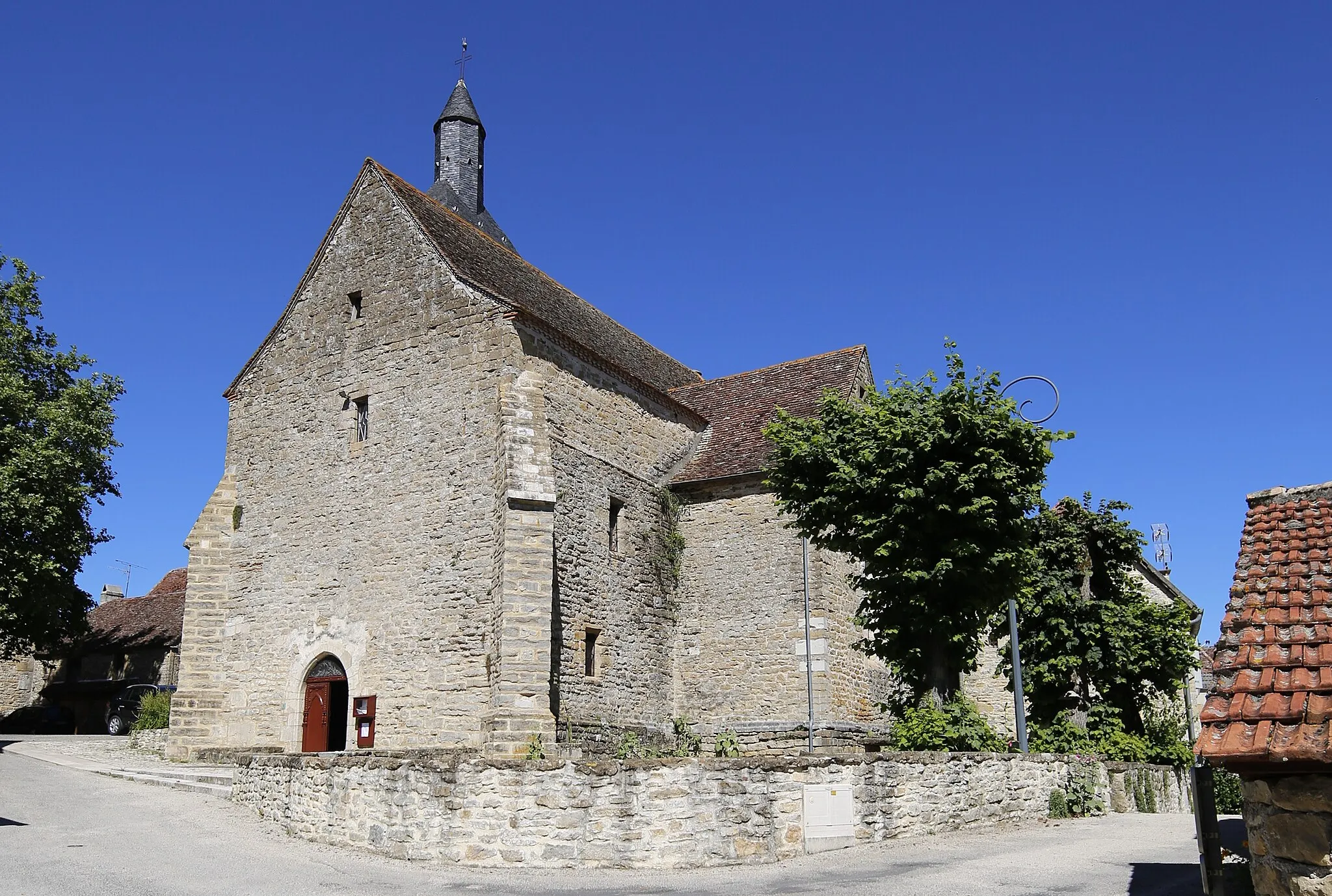 Photo showing: This building is inscrit au titre des monuments historiques de la France. It is indexed in the base Mérimée, a database of architectural heritage maintained by the French Ministry of Culture, under the reference PA00095194 .