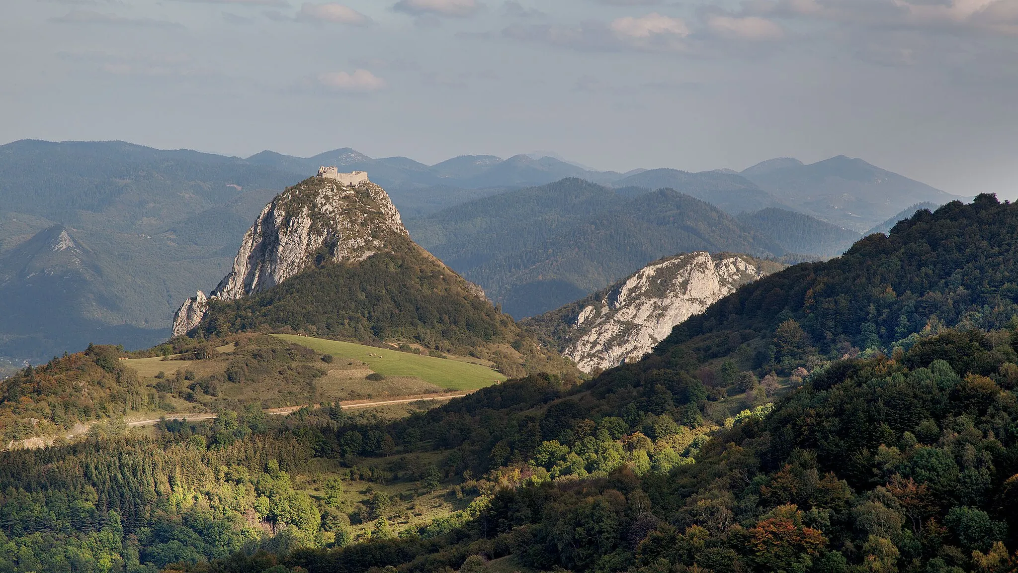 Photo showing: Col de Montségur et château