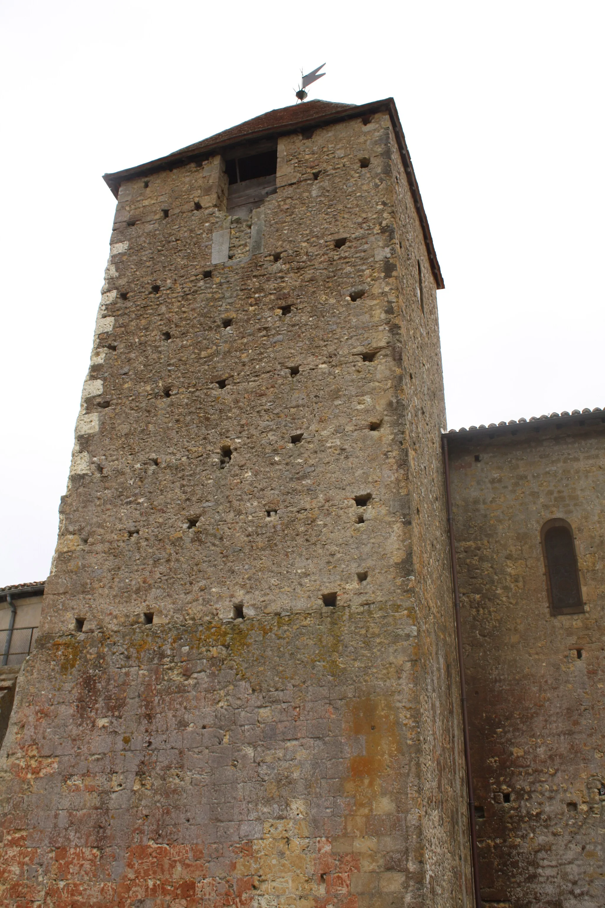 Photo showing: This building is indexed in the base Mérimée, a database of architectural heritage maintained by the French Ministry of Culture, under the reference PA00095395 .