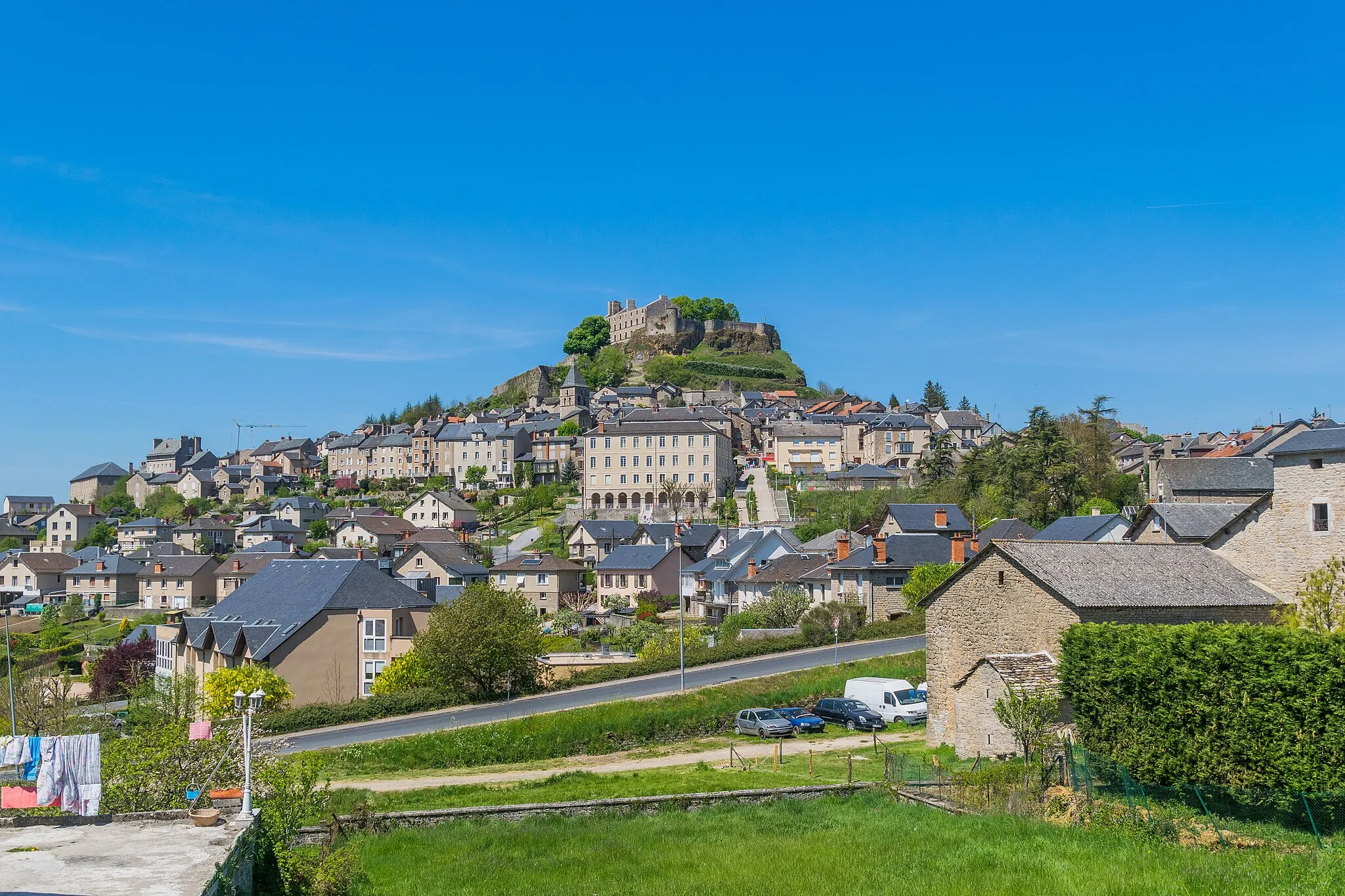 Photo showing: Sévérac-le-Château (Aveyron) - château.