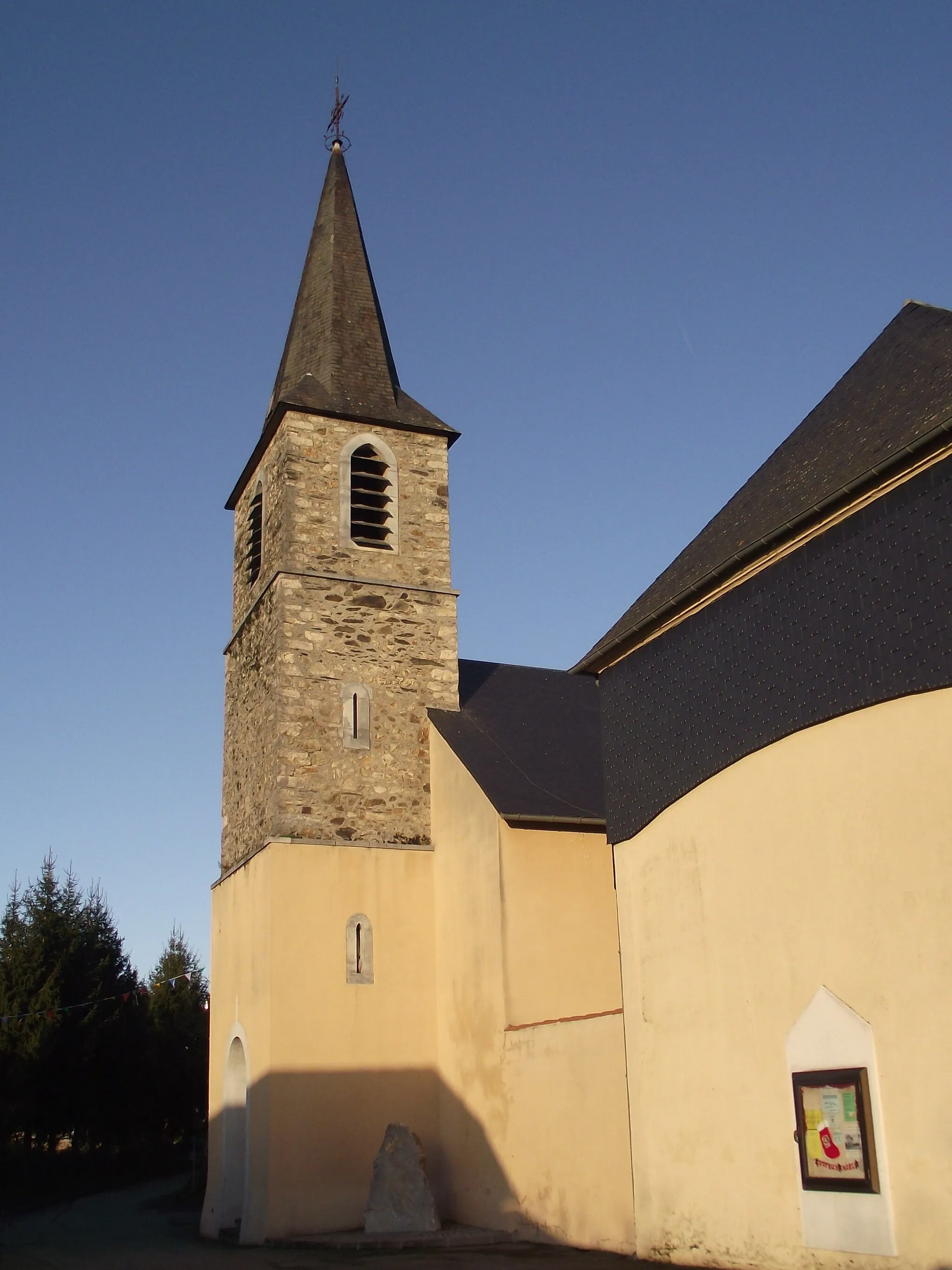 Photo showing: Église Saint-Martin de Loucrup (Hautes-Pyrénées, France)