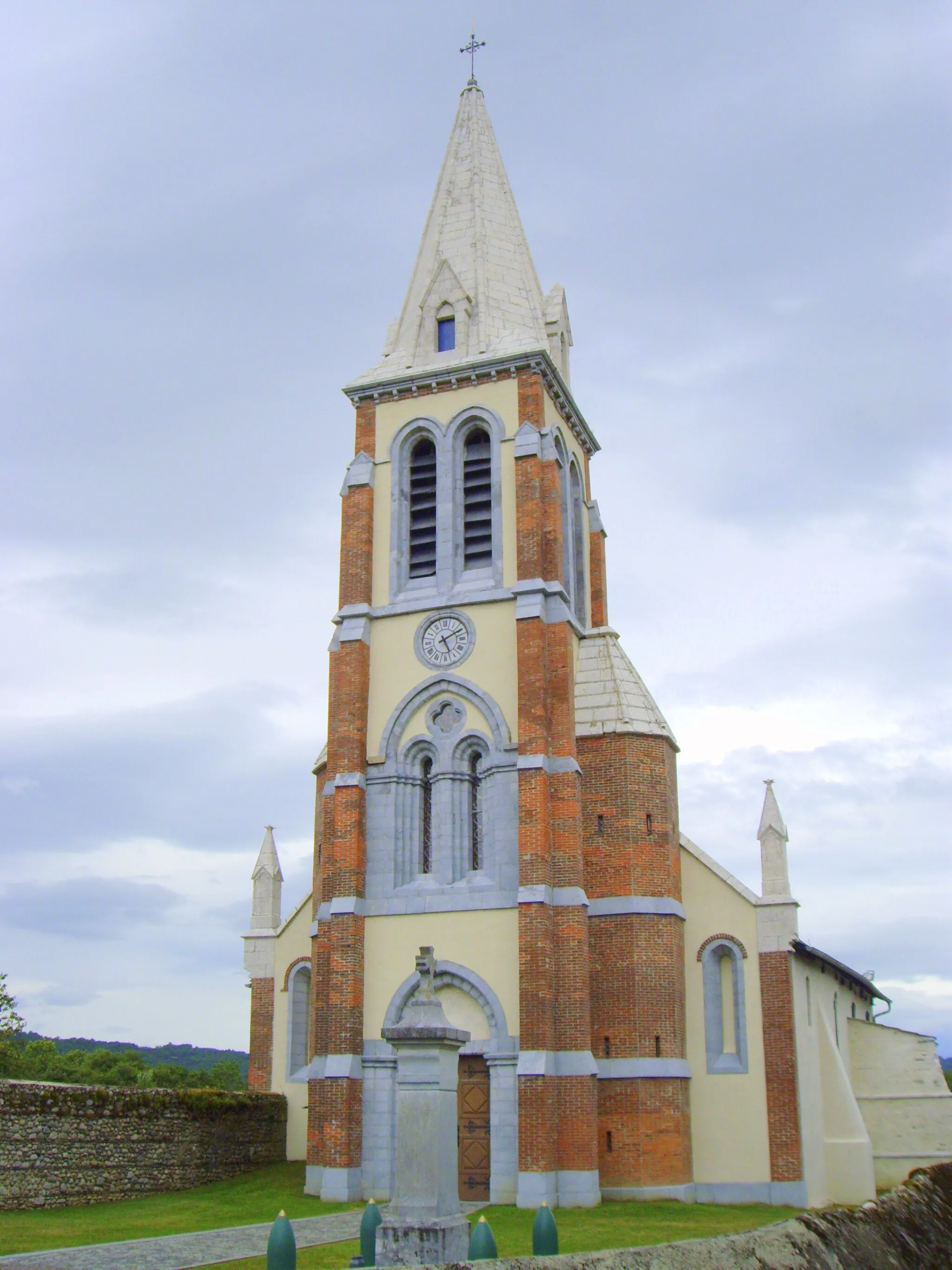Photo showing: Église Saint-Blaise de Lanne (65)