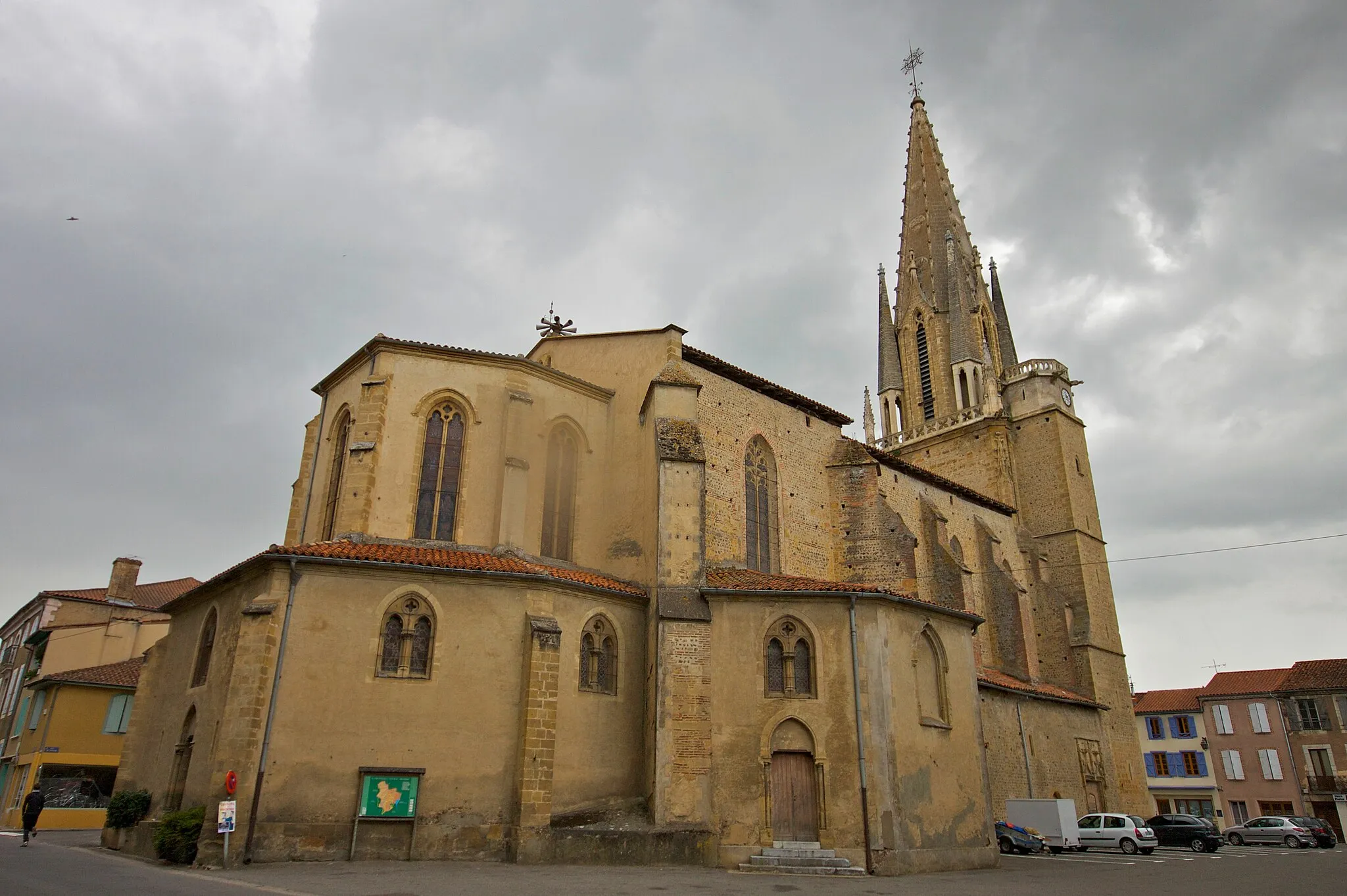 Photo showing: The church at Trie-sur-Baïse in the Hautes-Pyrenees department of France. Trie-sur-Baïse is a town in the Hautes-Pyrénées department in south-western France.
It is famous for its pig festival "La Pourcailhade" held in late July or early August, which once featured on the UK's Channel 4 television programme Eurotrash. Amongst the prizes awarded is one for the best human pig-impersonator, "Le Championnat de France du Cri de Cochon". (Information from http://www.factualworld.com/article/Trie-sur-Baïse)