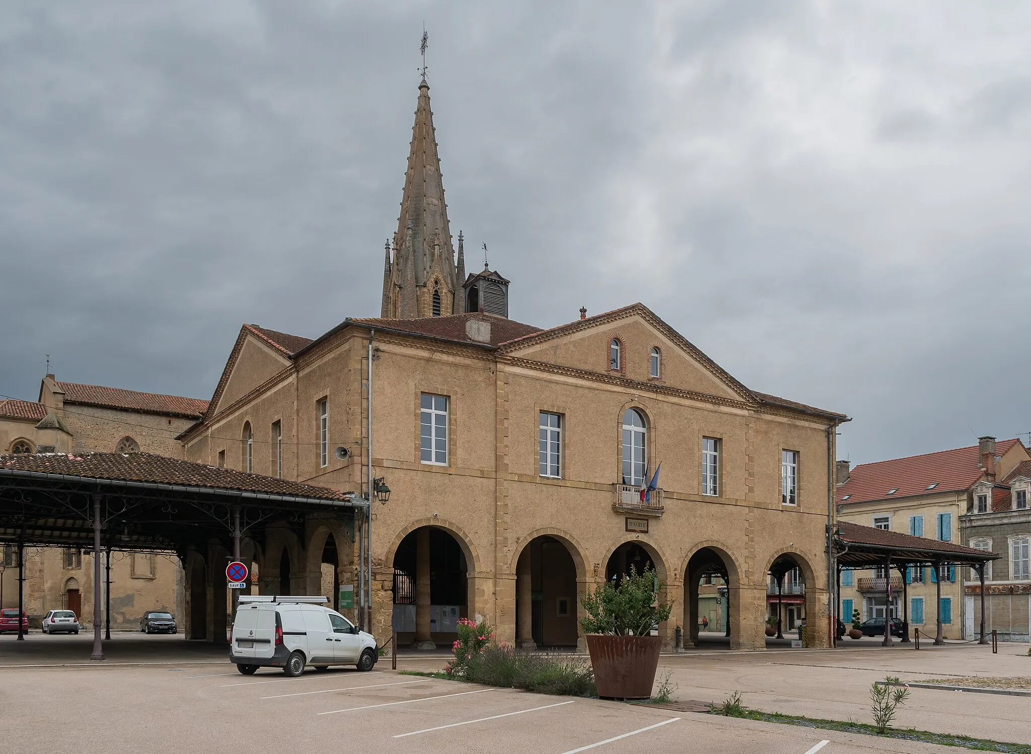 Photo showing: Town hall of Trie-sur-Baïse, Hautes-Pyrénées, France