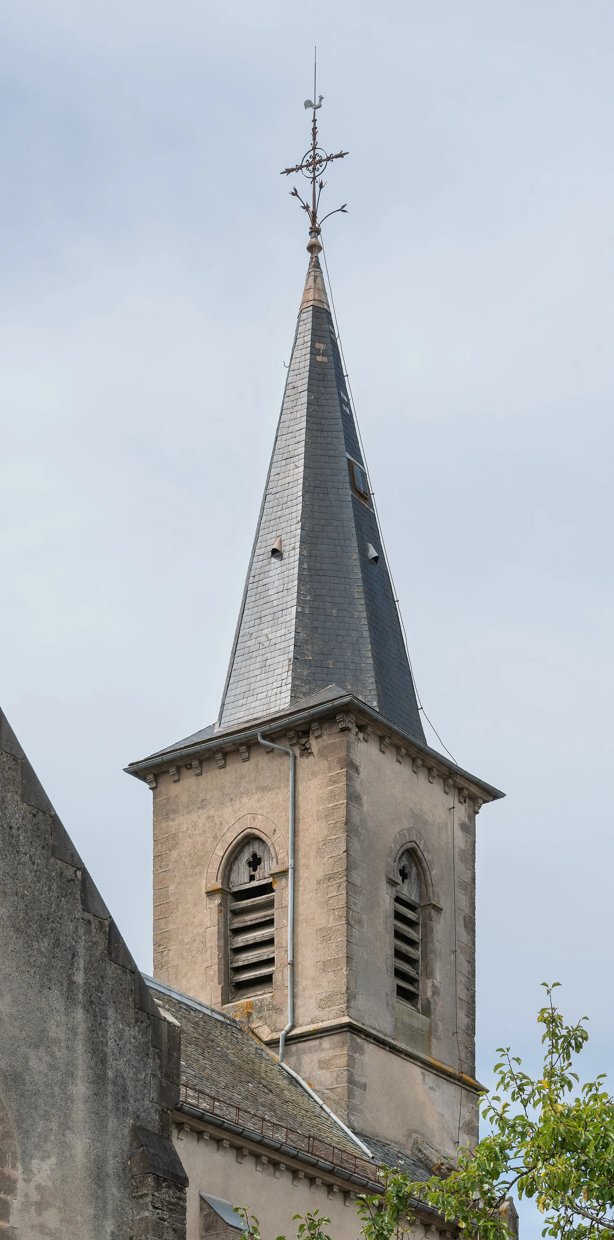 Photo showing: Bell tower of the Saint Martial church in Trémouilles, Aveyron, France