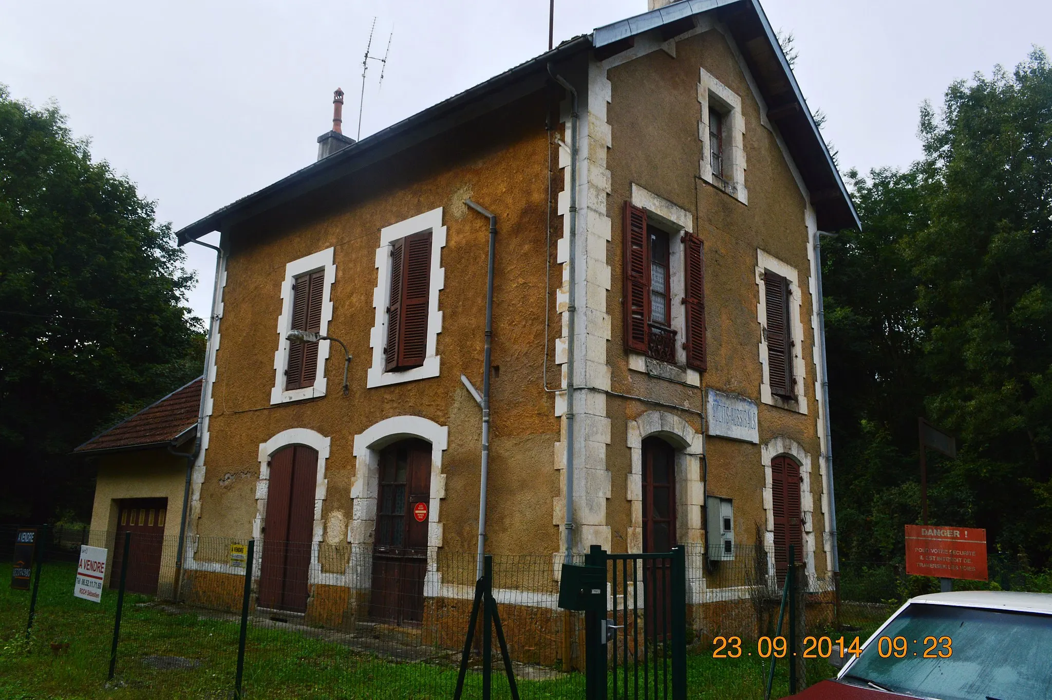 Photo showing: The old railway station