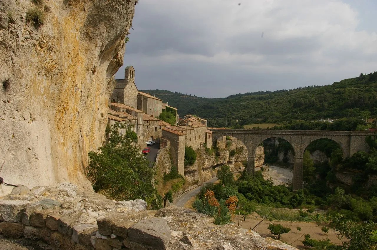 Photo showing: Pont sur la Cesse et village de Minerve (Département Hérault)