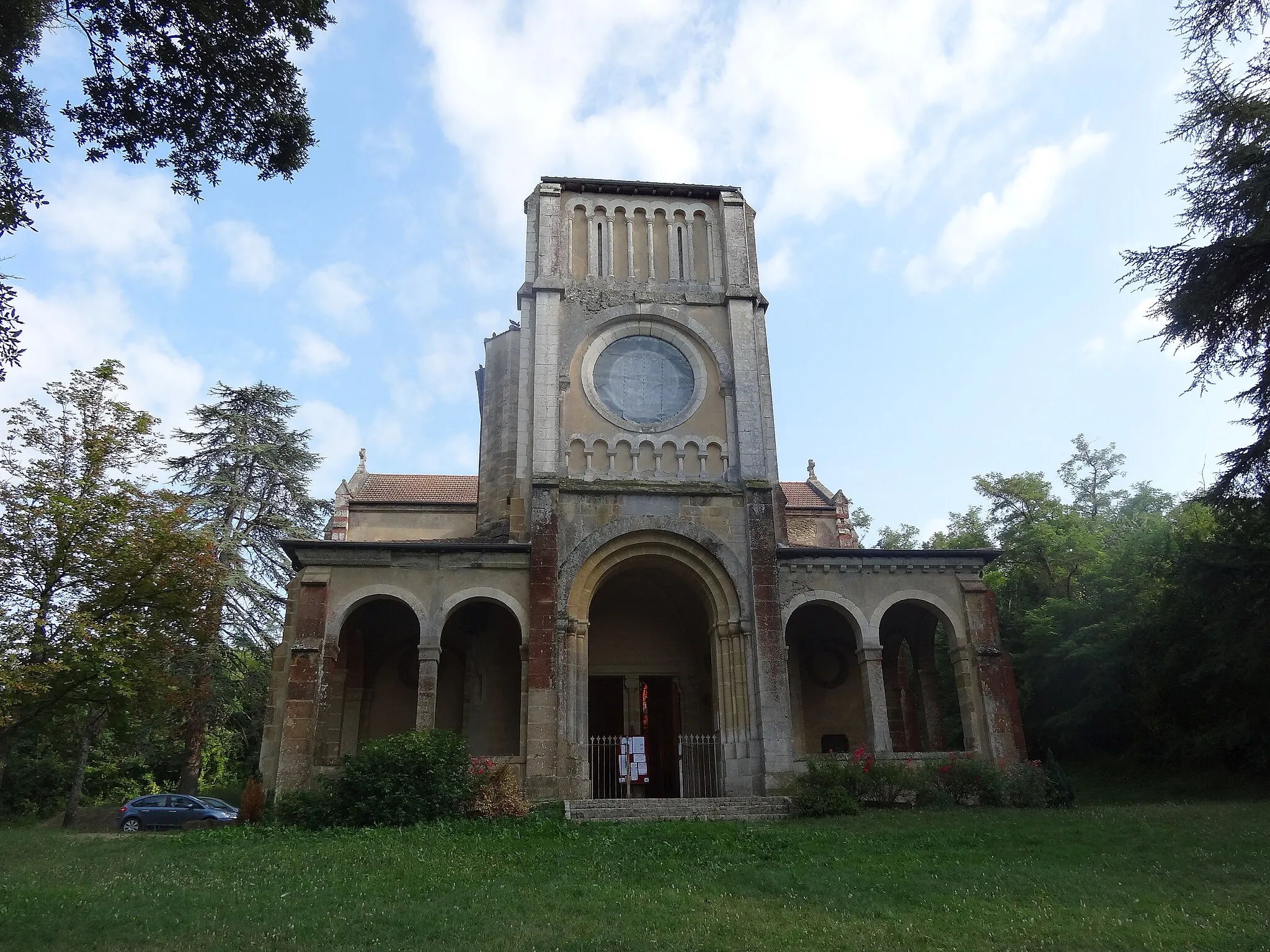 Photo showing: La chapelle Notre-Dame-de-la-Croix de Marciac.