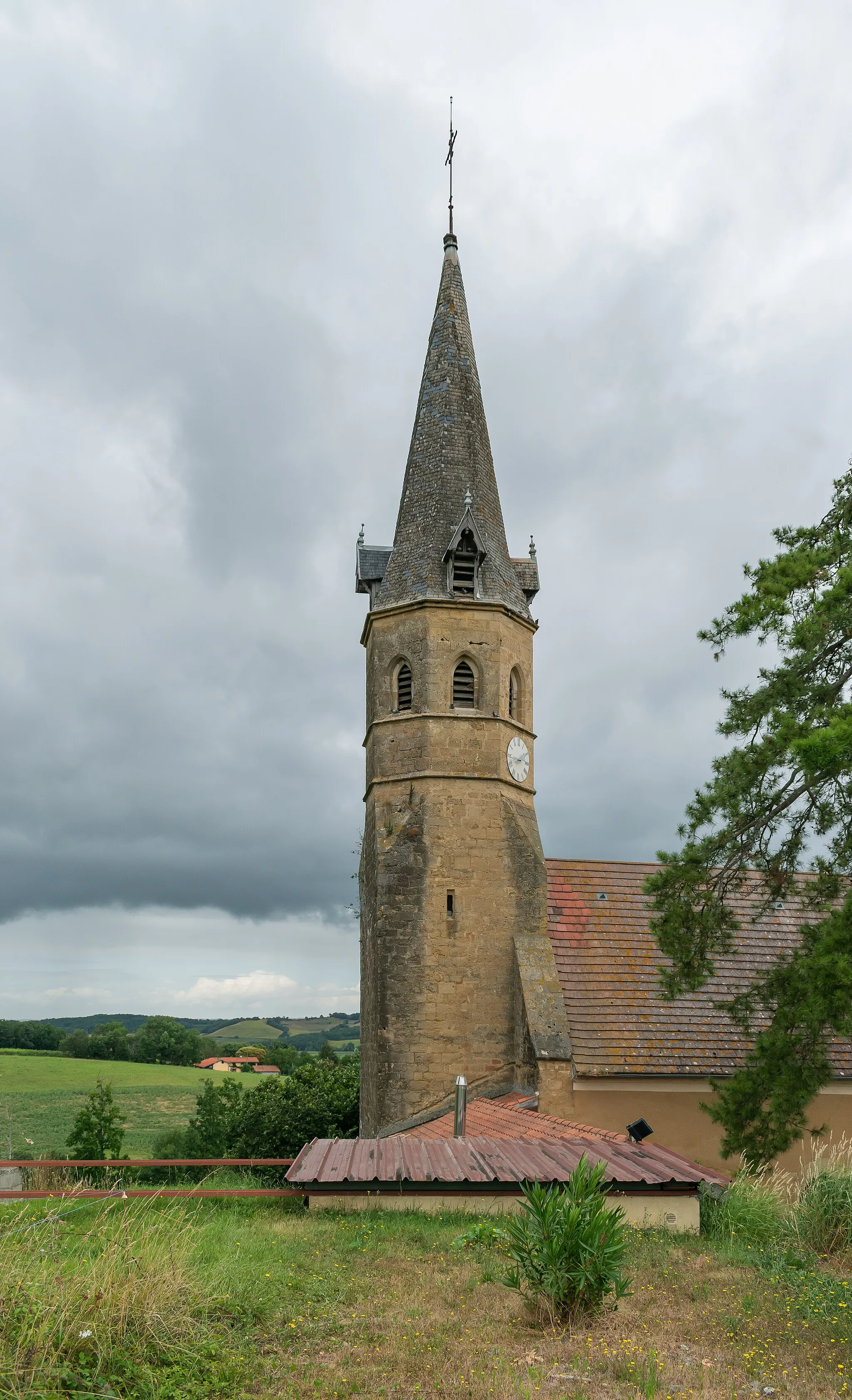Photo showing: Saint John the Baptist church in Troncens, Gers, France