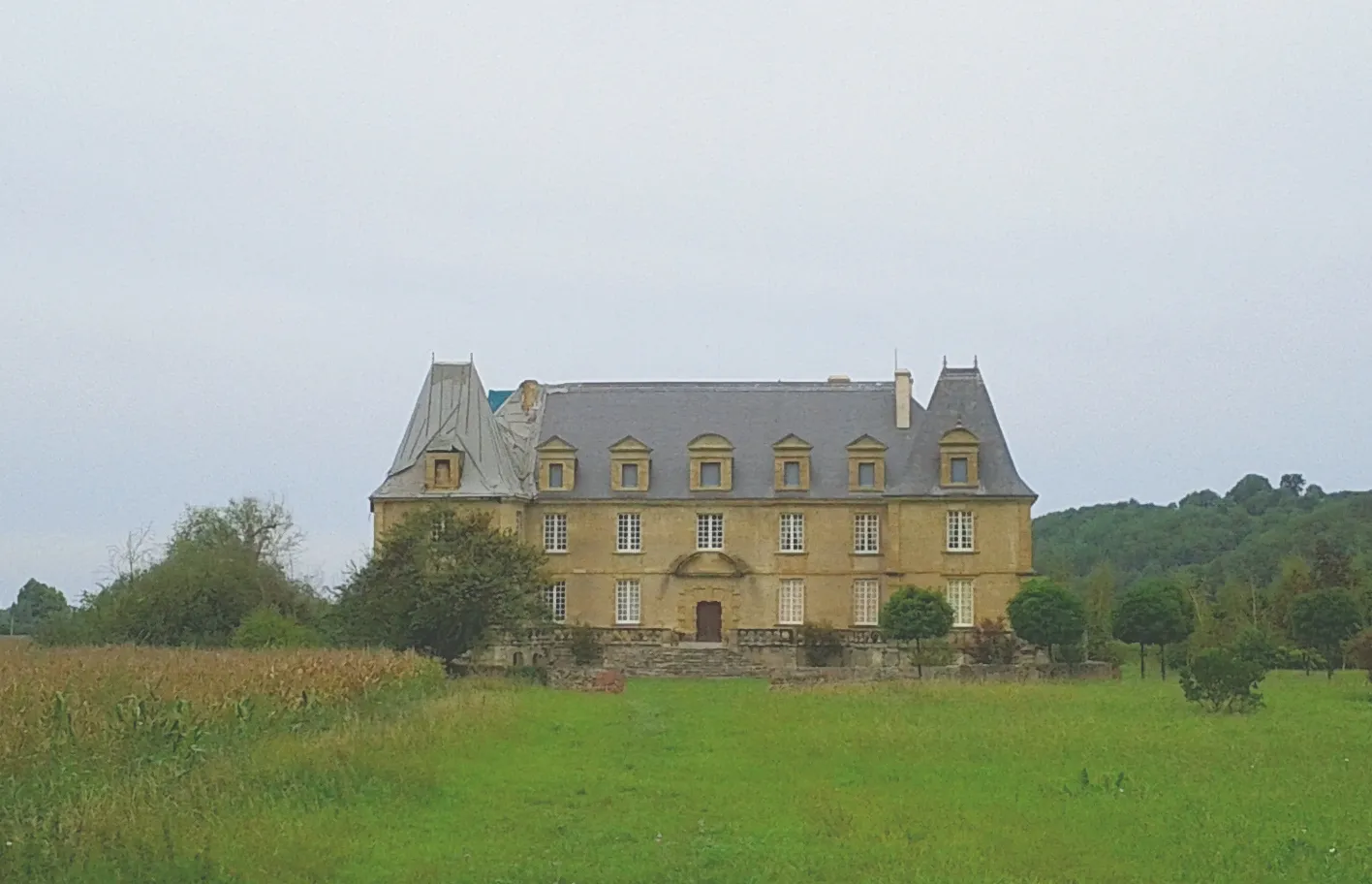 Photo showing: This building is inscrit au titre des monuments historiques de la France. It is indexed in the base Mérimée, a database of architectural heritage maintained by the French Ministry of Culture, under the reference PA00094741 .