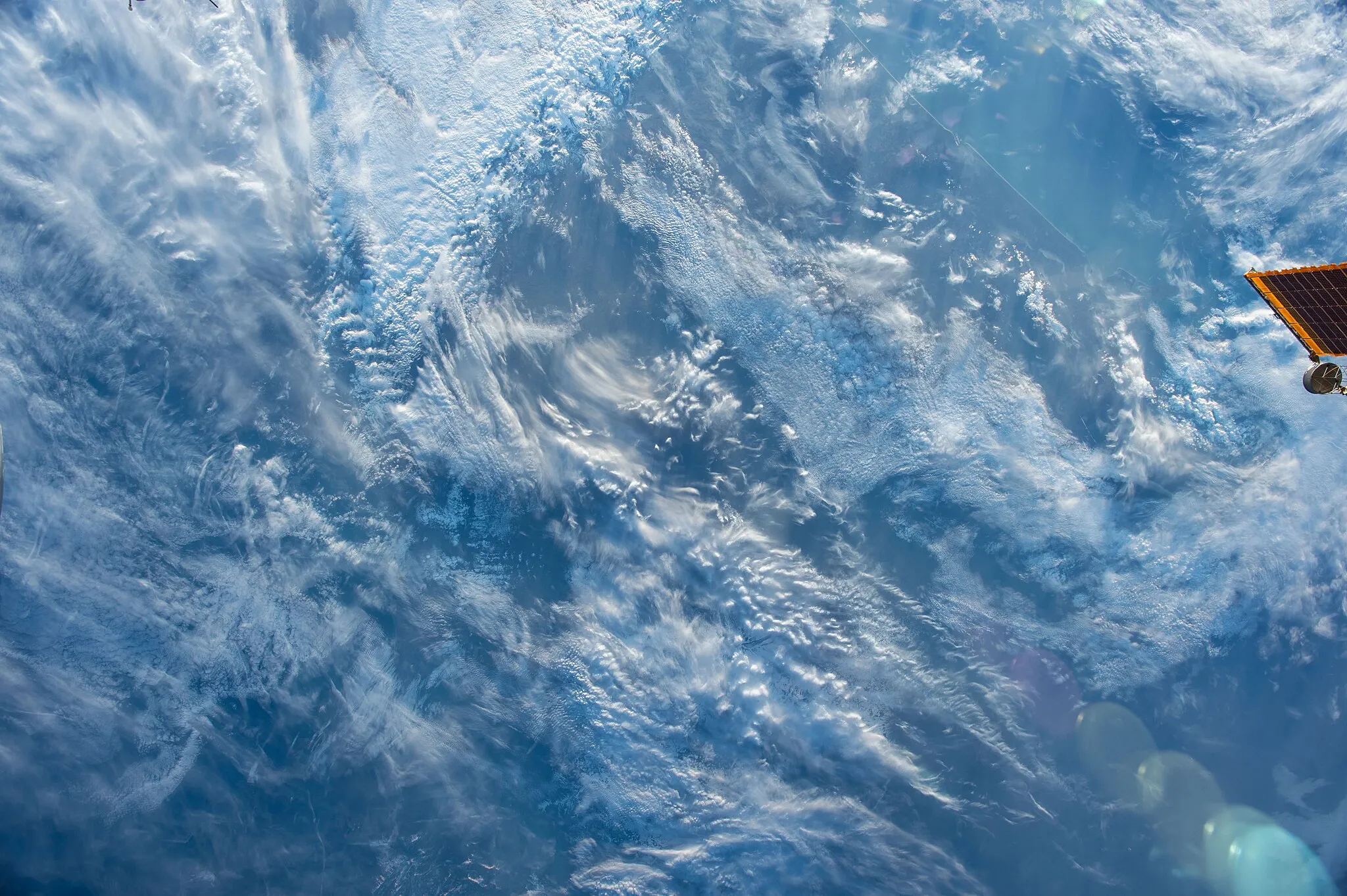 Photo showing: View of Earth taken during ISS Expedition 42.