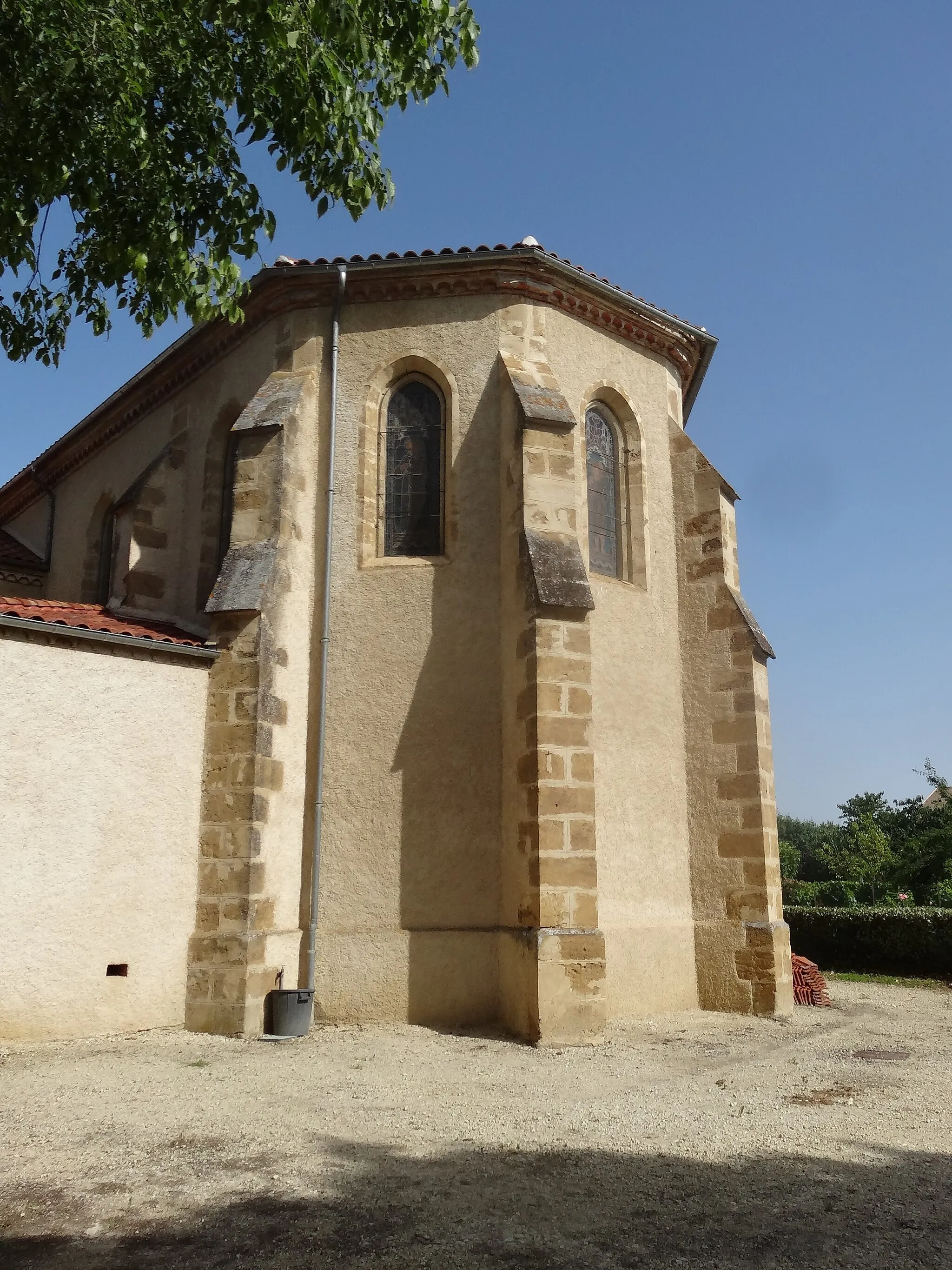 Photo showing: Le chevet de l'église Saint-Jean-Baptiste d'Aujan-Mournède.