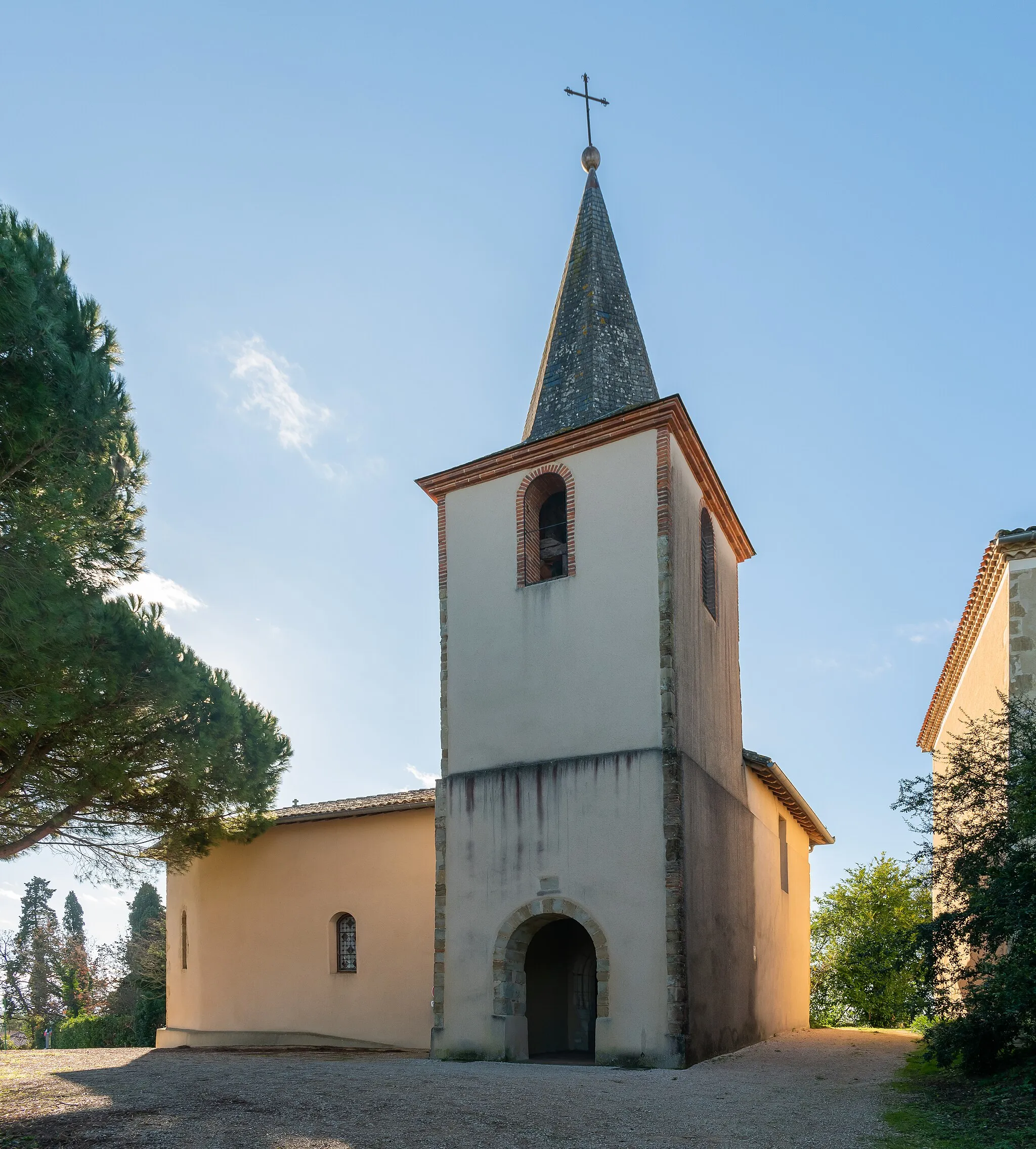 Photo showing: Saint Anthony church in Pellefigue, Gers, France