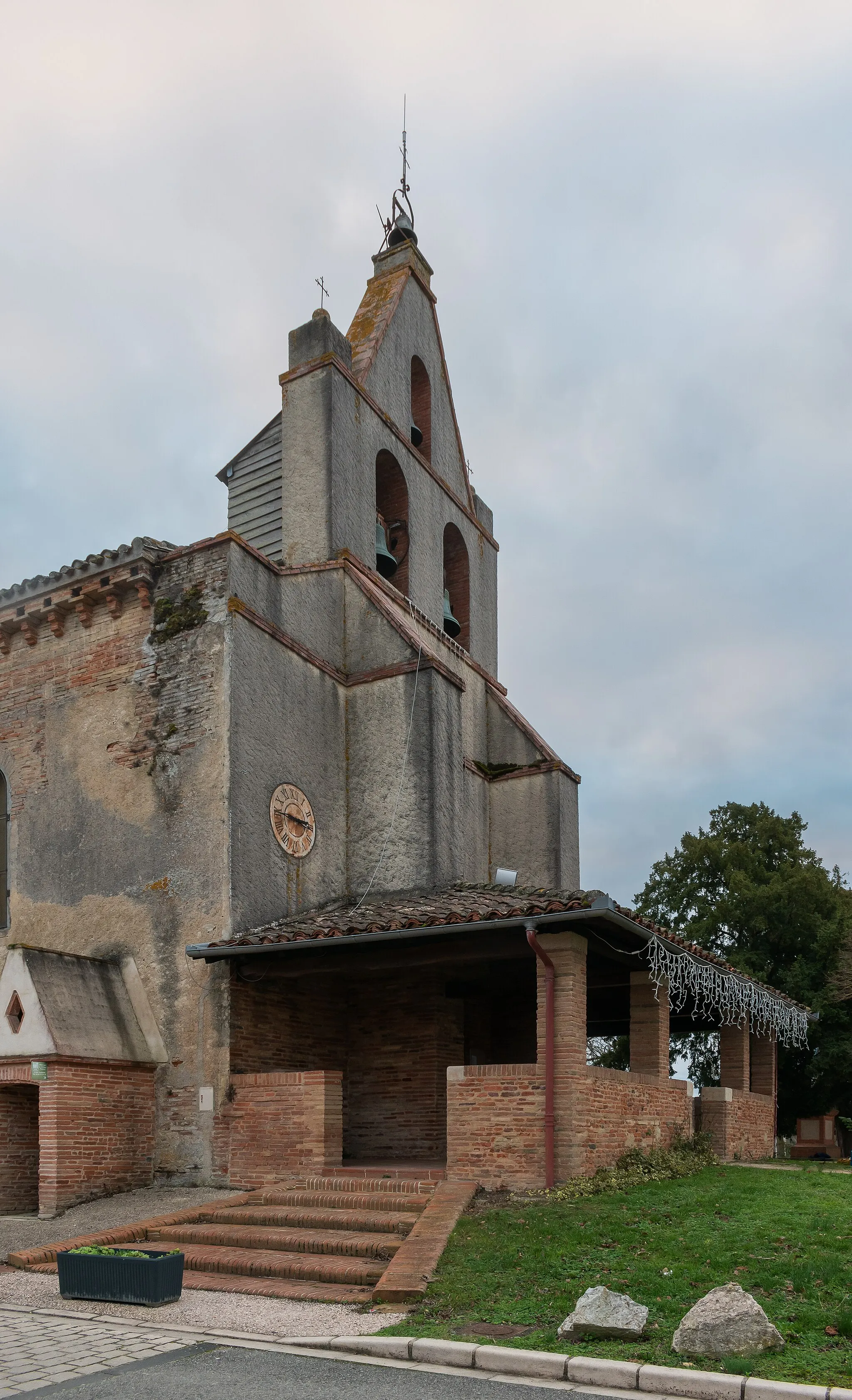 Photo showing: Saint Peter church in Castillon-Savès, Gers, Franc