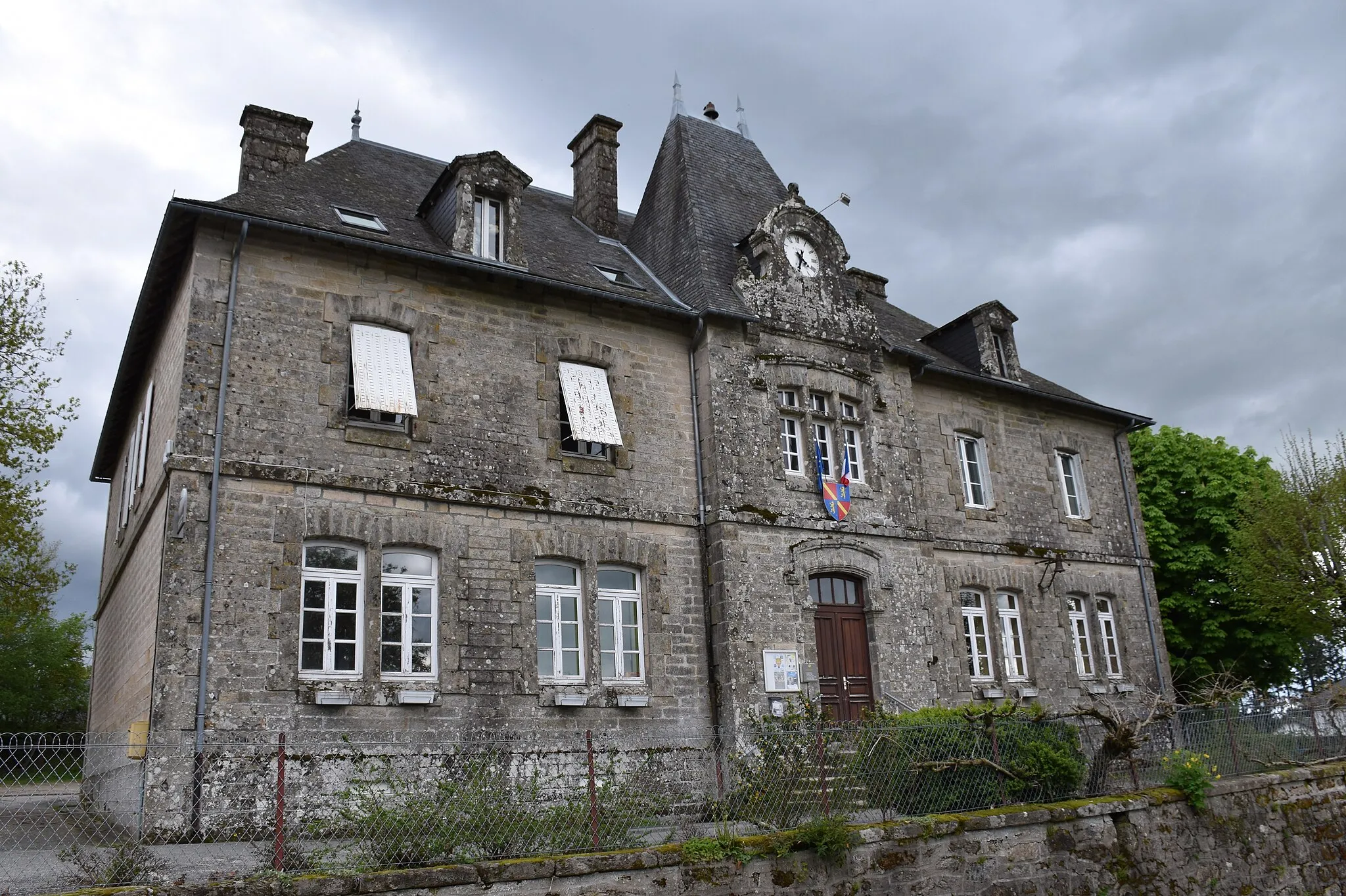 Photo showing: L'Hôtel-de-Ville