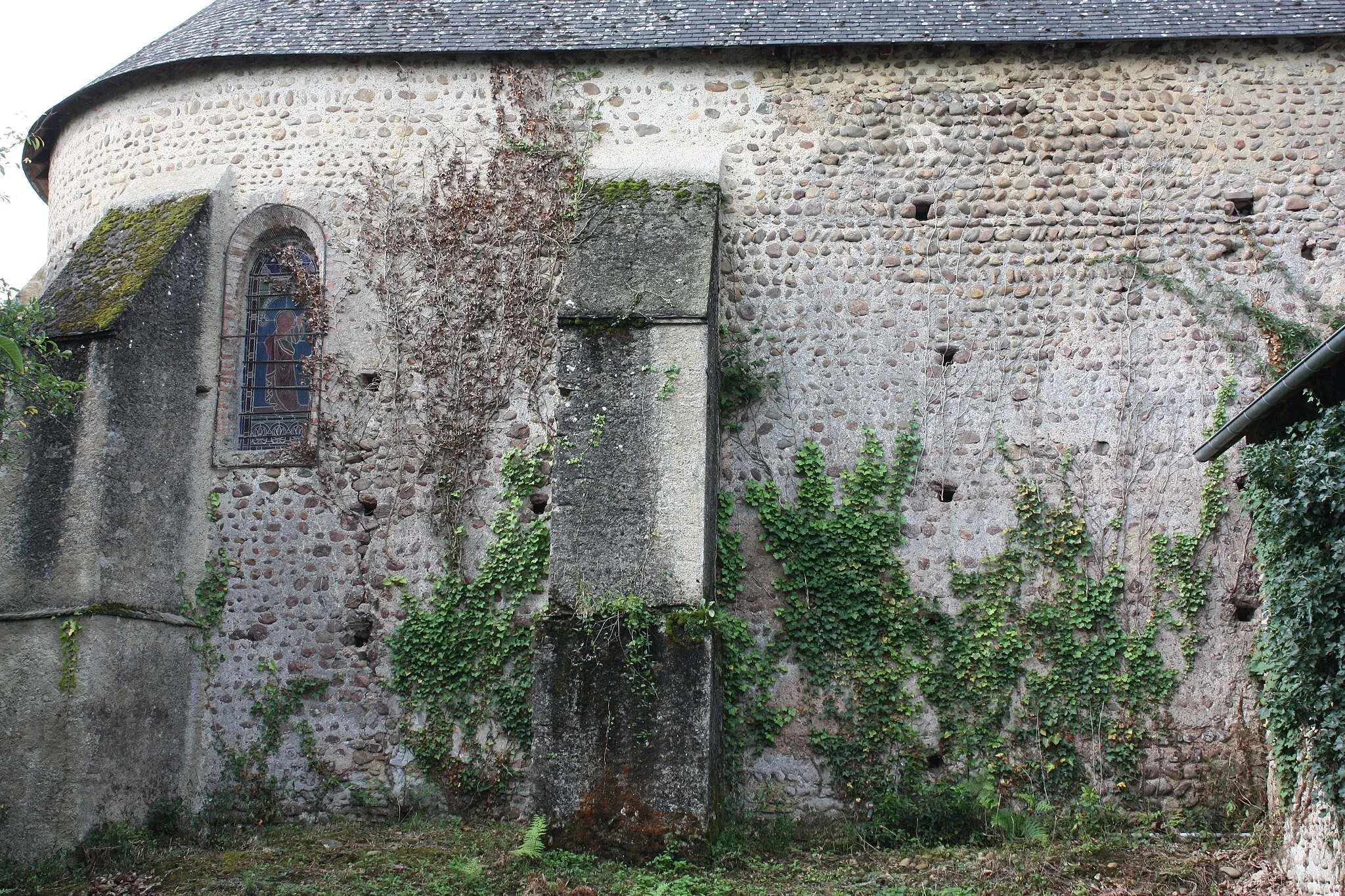 Photo showing: Castera - Eglise Saint-Michel
Mur Nord