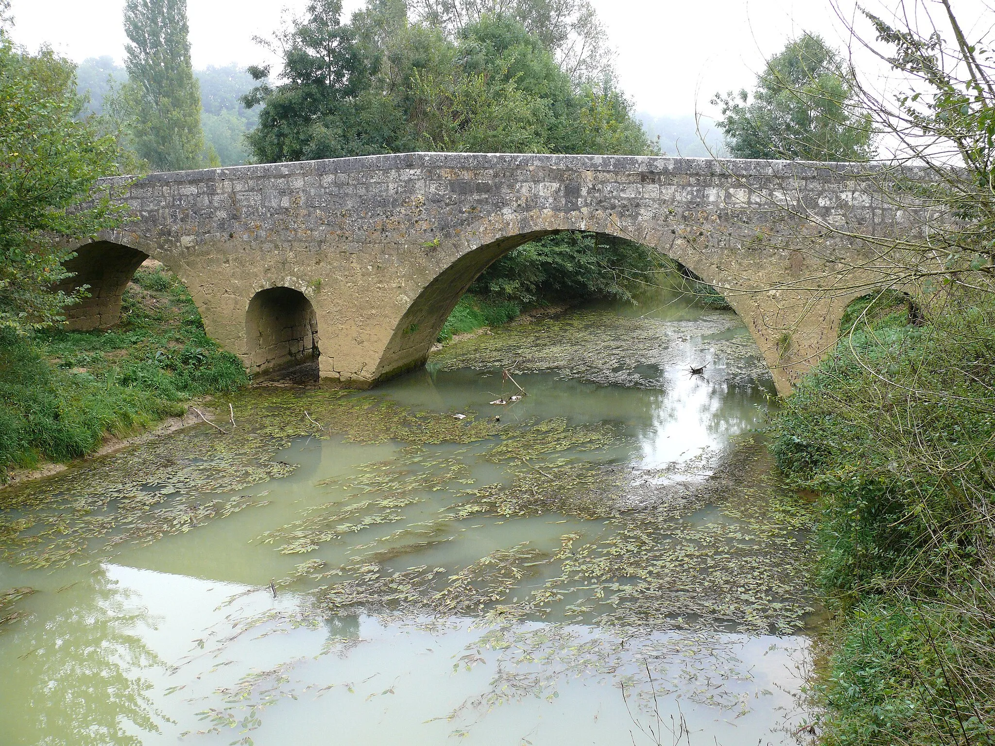 Photo showing: Vopillon (Gers) - Pont de l'Artigue vu de l'aval