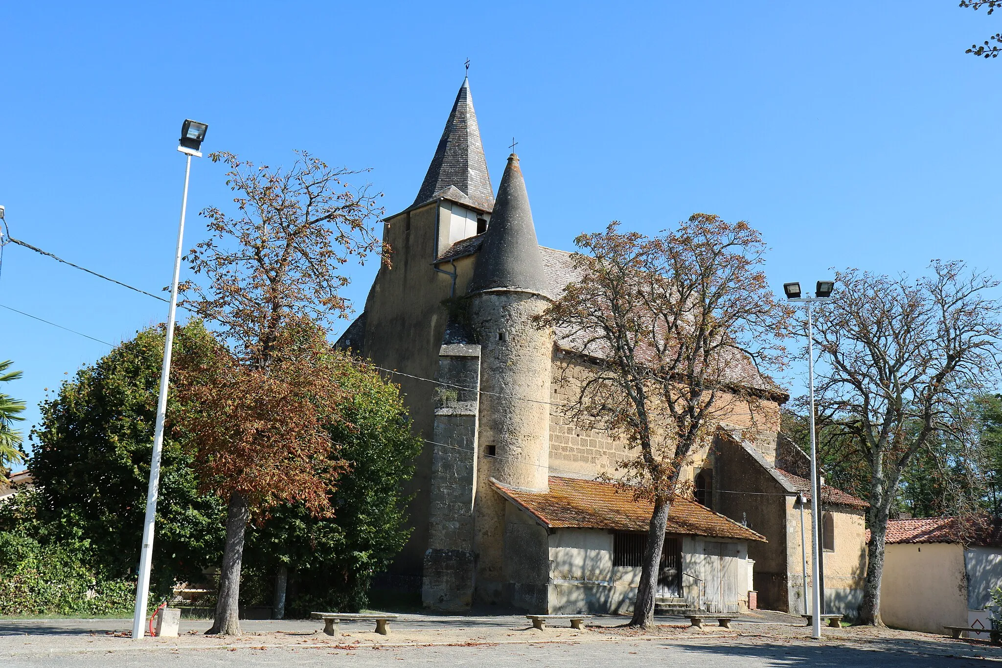 Photo showing: L'Eglise Saint-André d'Urgosse