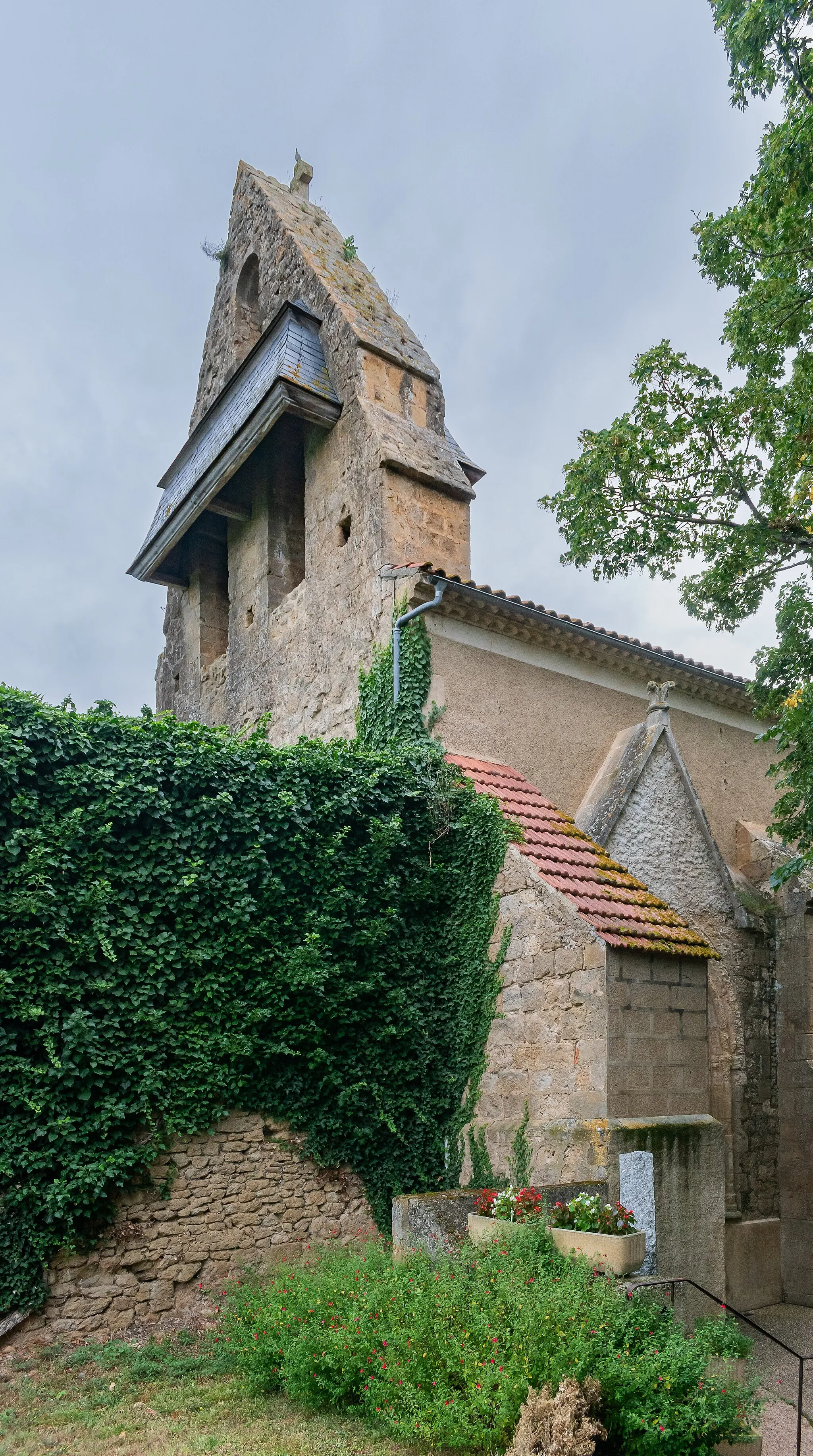 Photo showing: Saint James the Greater church in Idrac-Respaillès, Gers, France