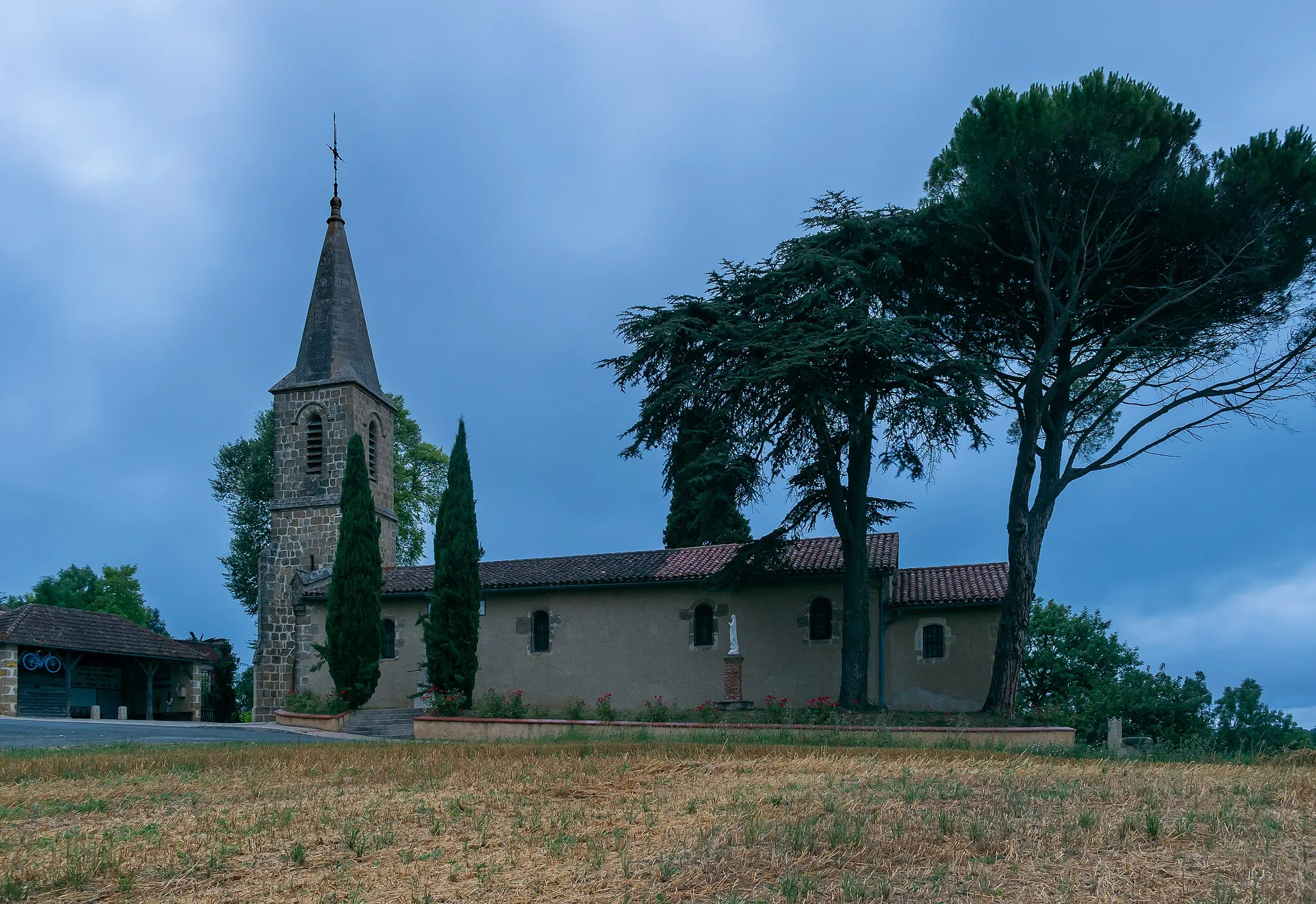 Photo showing: Saint James church in Lasséran, Gers, France