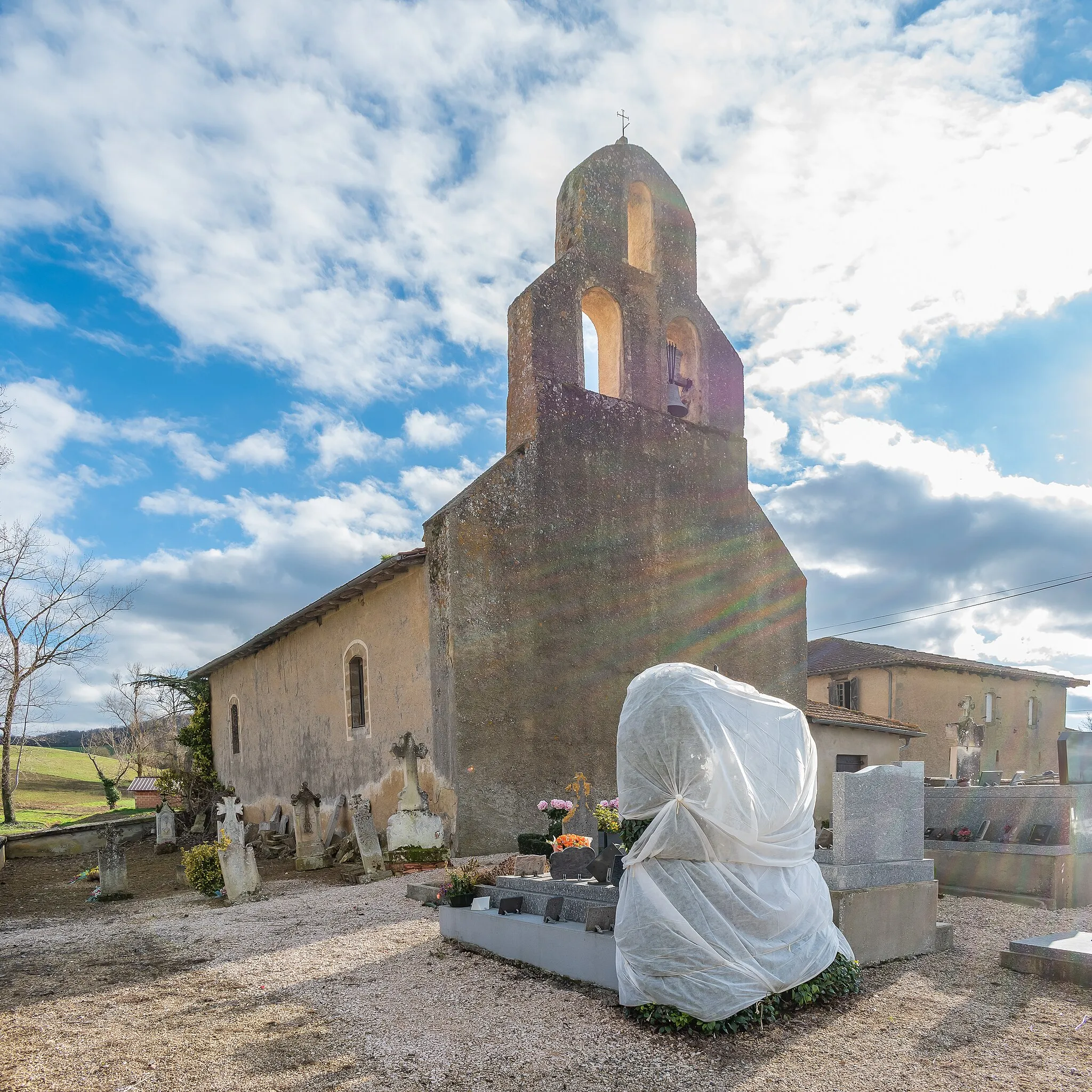 Photo showing: Saint Andrew church in Tirent, commune of Tirent-Pontéjac, Gers, France