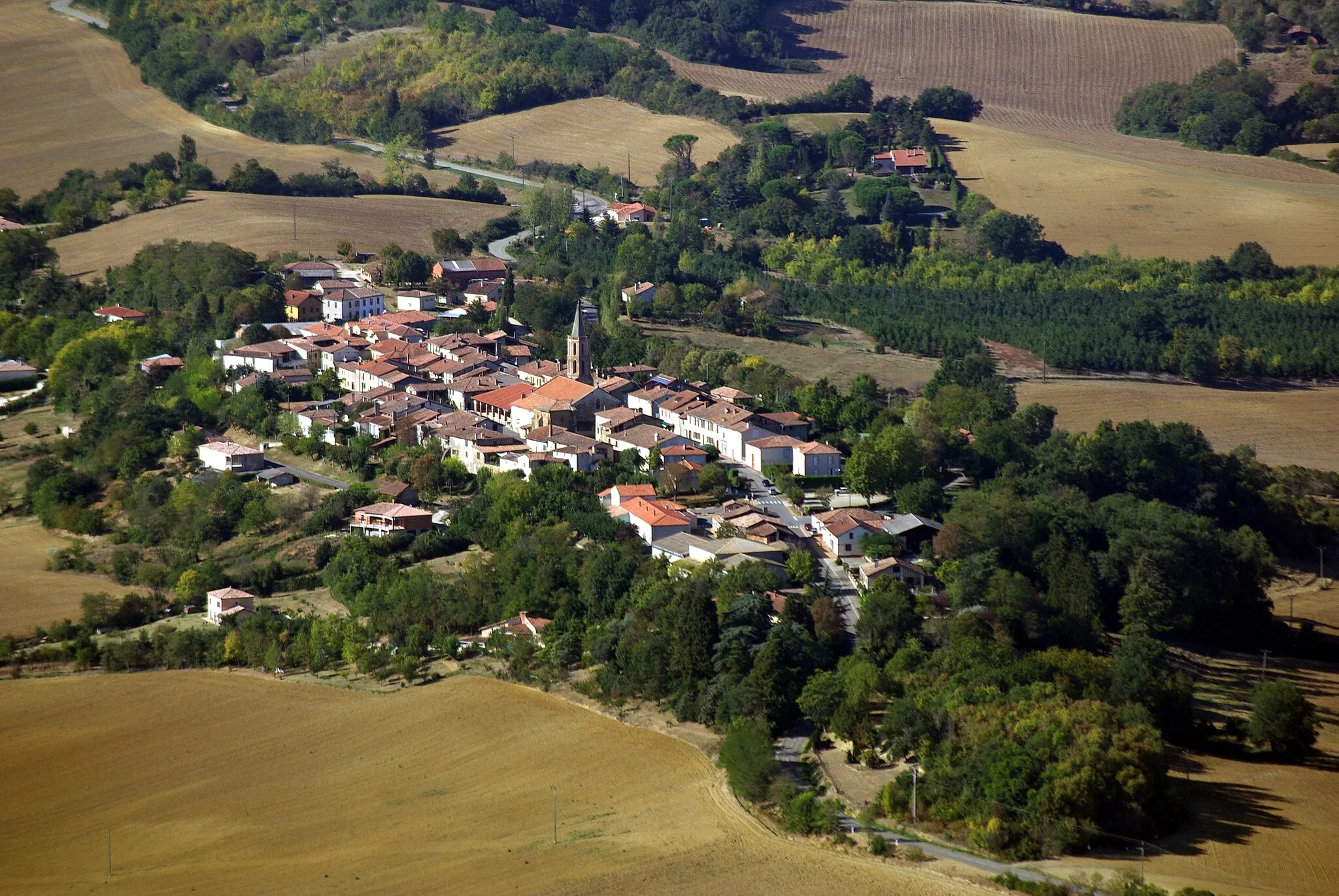 Photo showing: Vue aérienne de Puycasquier.