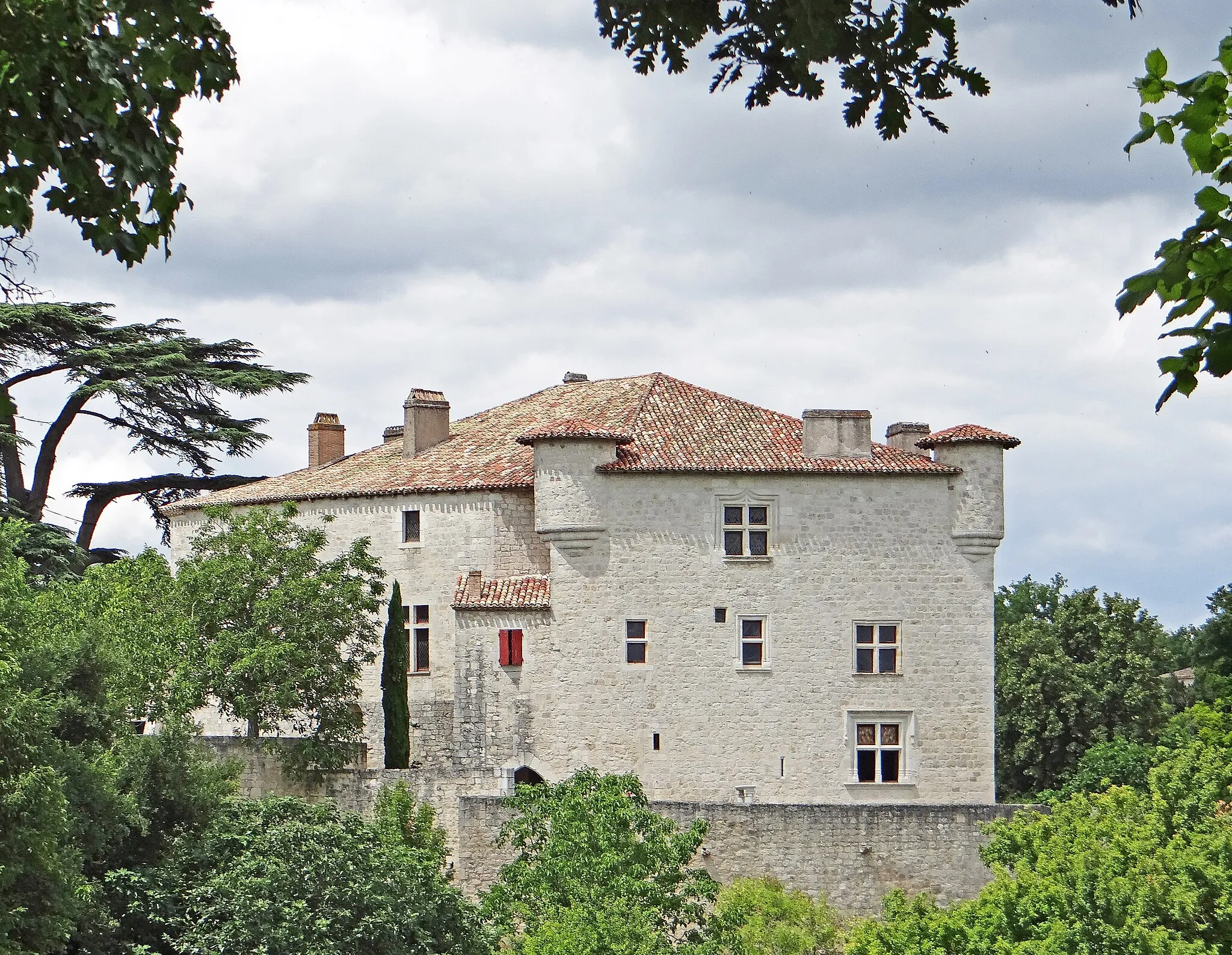 Photo showing: Engayrac - Château de la Combebonnet - Façade sud