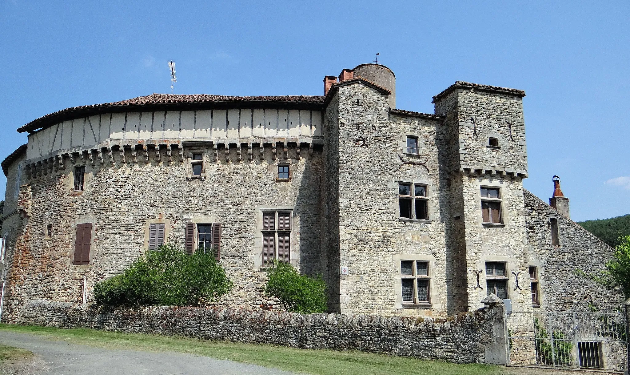 Photo showing: Château de Féneyrols