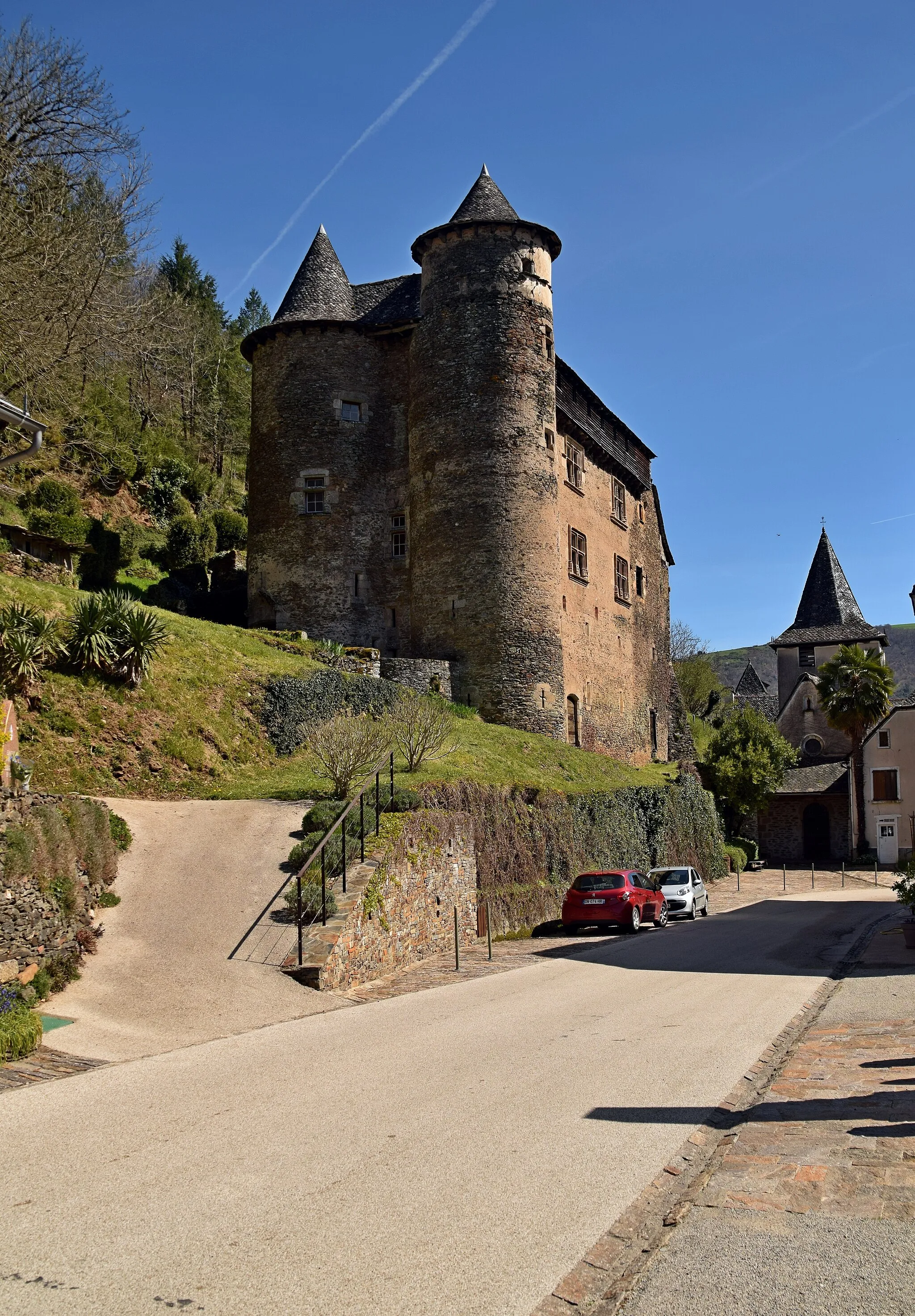 Photo showing: This building is inscrit au titre des monuments historiques de la France. It is indexed in the base Mérimée, a database of architectural heritage maintained by the French Ministry of Culture, under the reference PA00093717 .