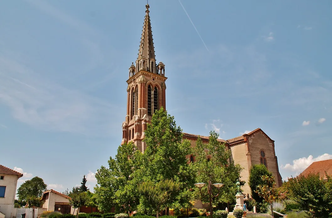 Photo showing: église St Martial