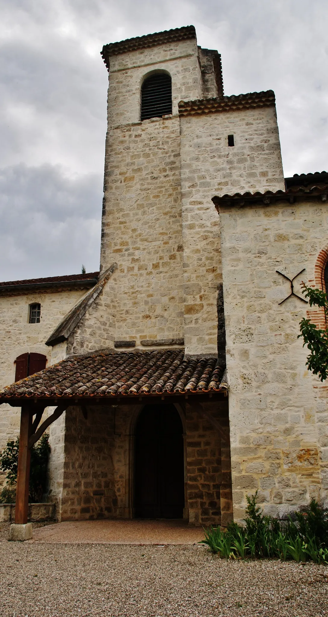 Photo showing: église St Pierre