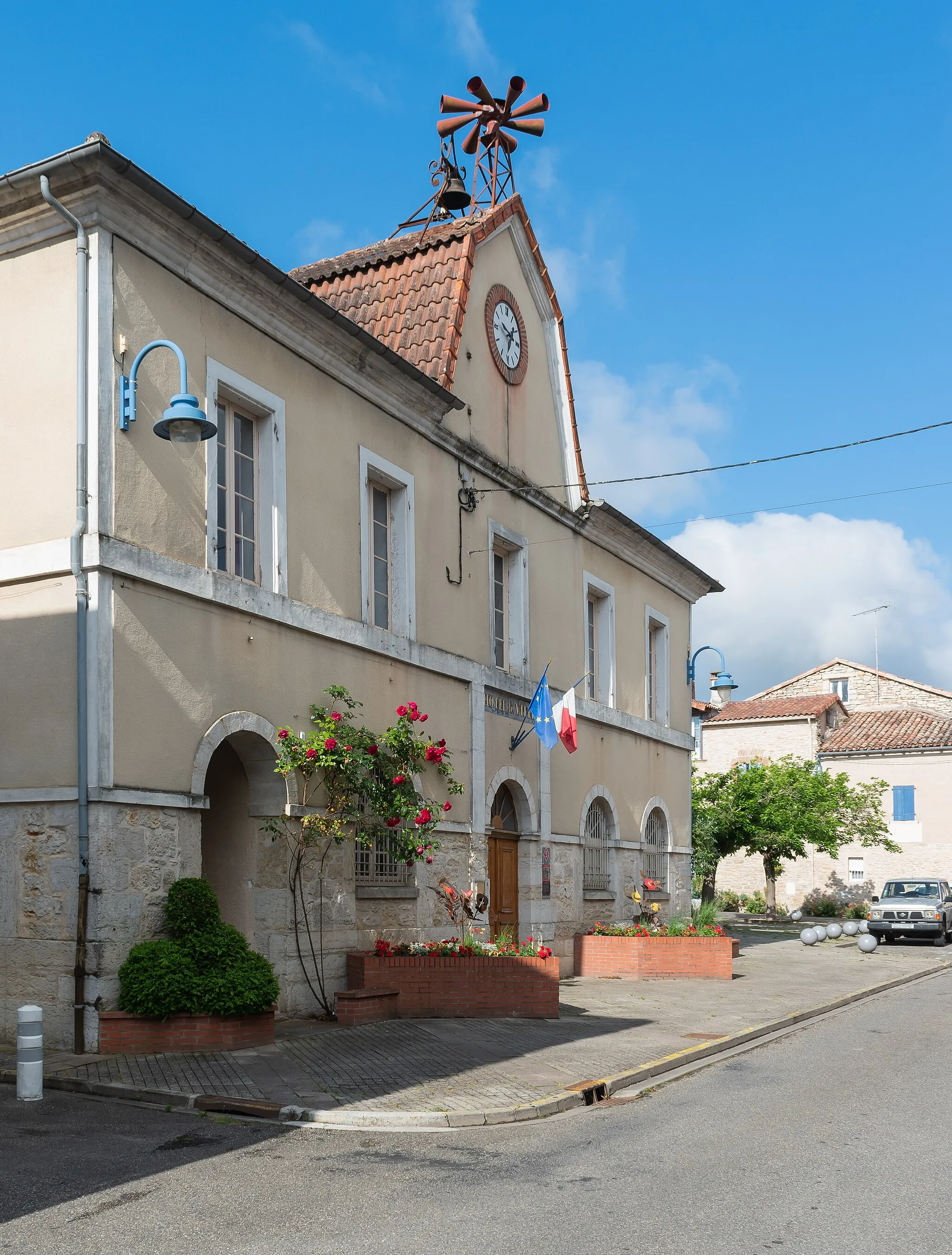 Photo showing: Town hall of Septfonds, Tarn-et-Garonne, France