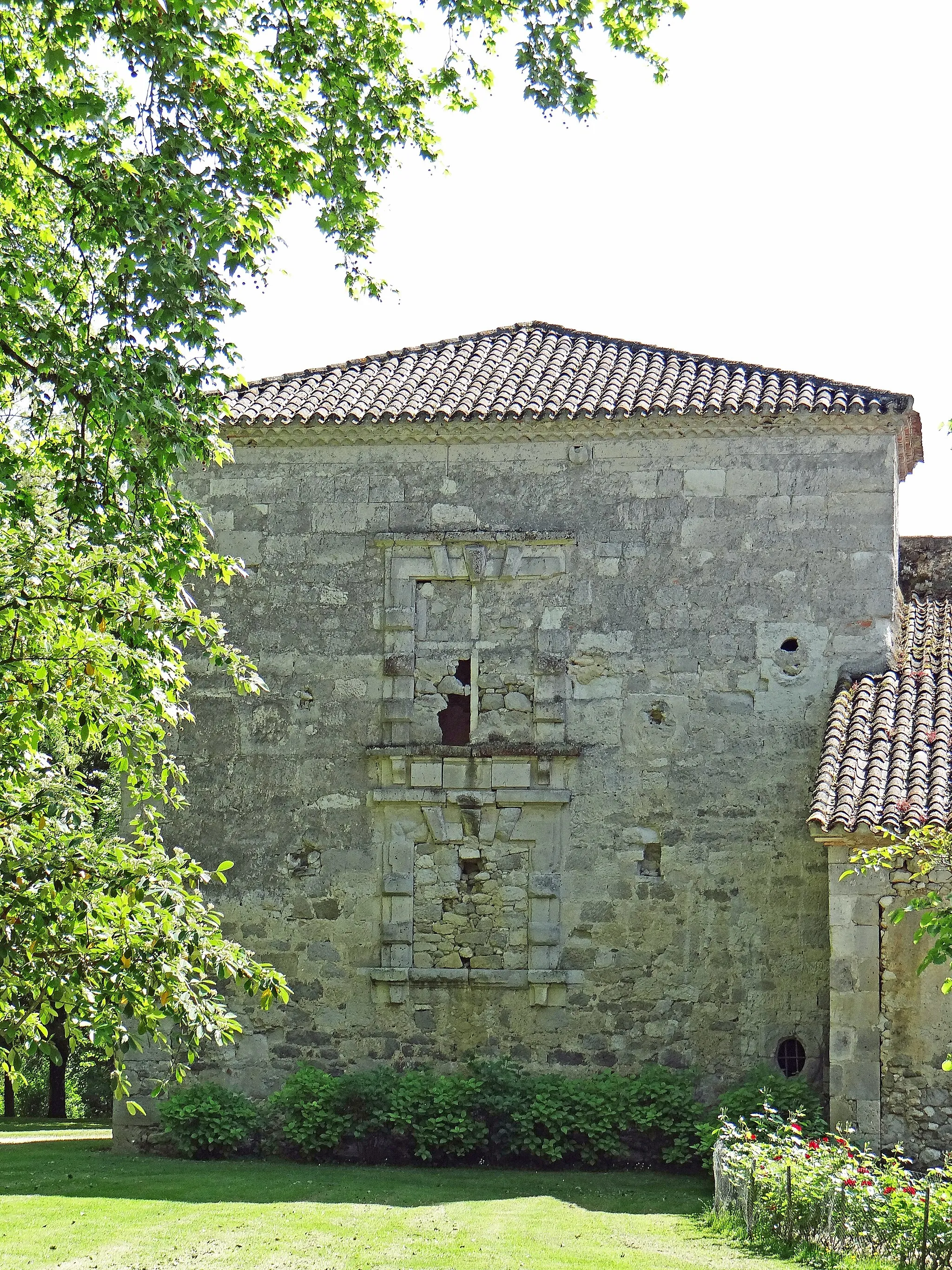 Photo showing: Château de Lasserre - Pavillon nord-est