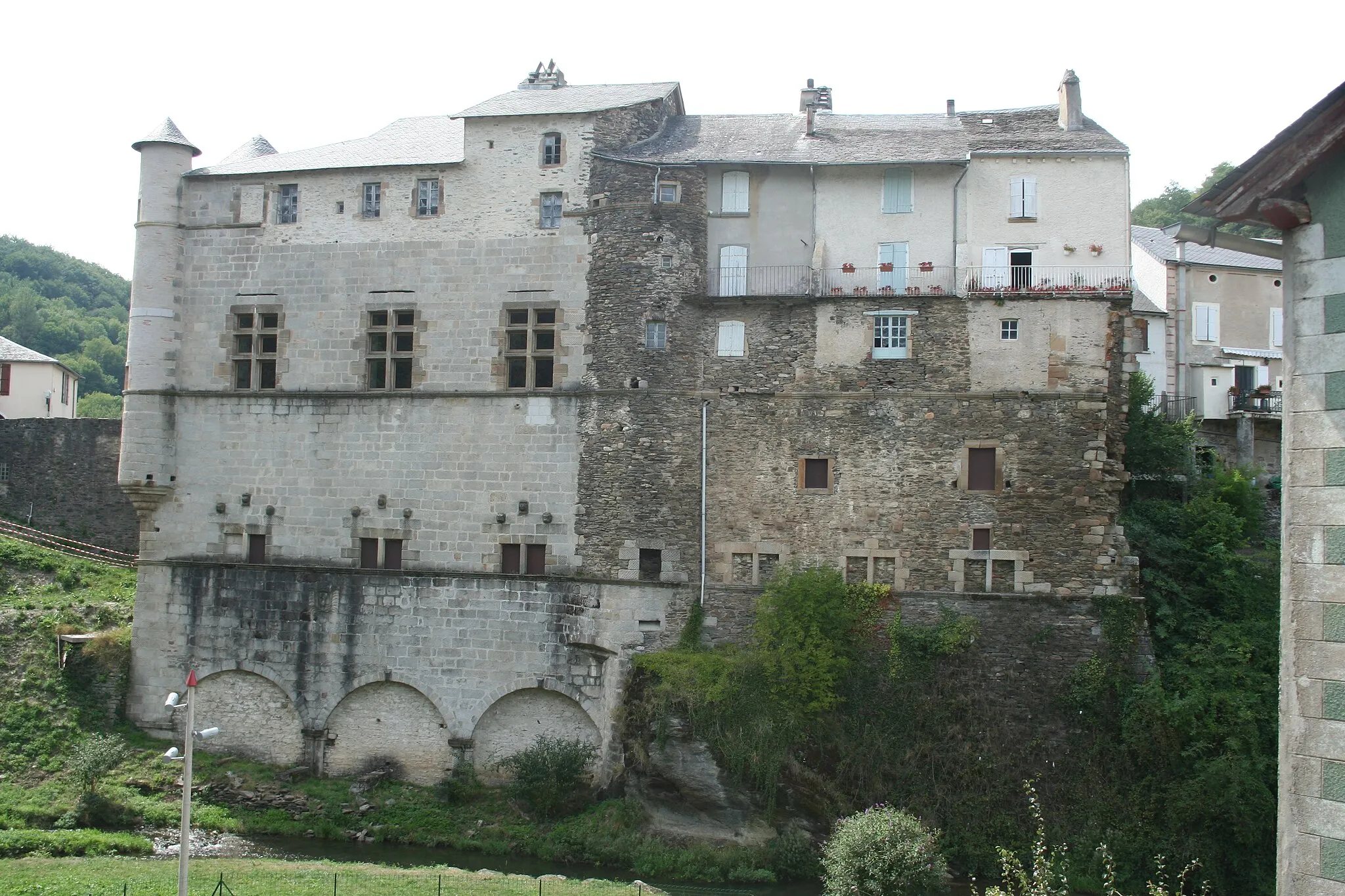 Photo showing: Lacaze (Tarn) - façade du château.