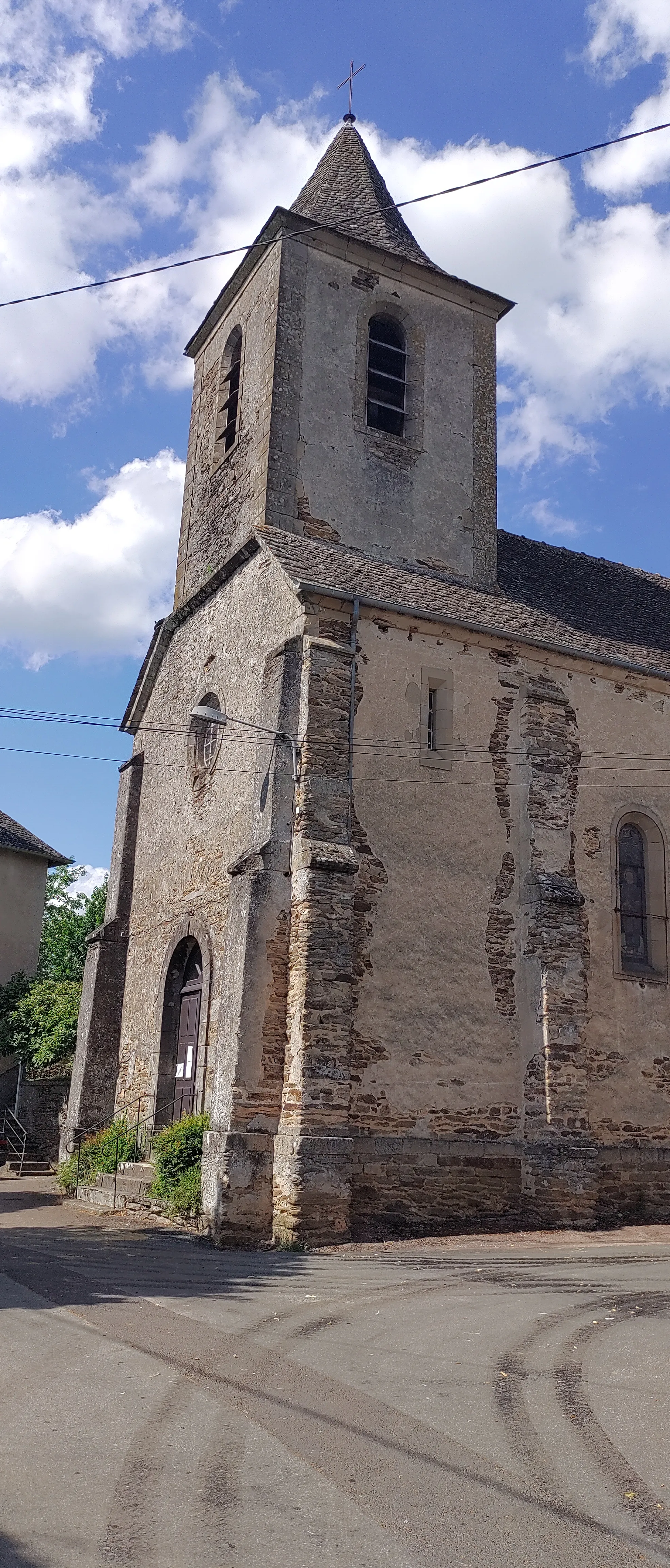 Photo showing: This building is indexed in the base Mérimée, a database of architectural heritage maintained by the French Ministry of Culture, under the reference PA00099668 .