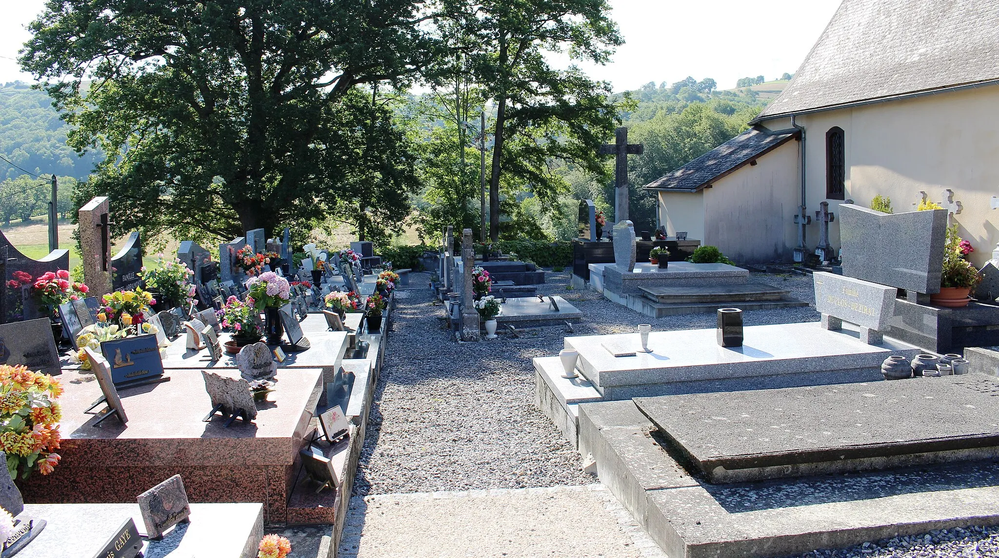 Photo showing: Cimetière d'Argelès-Bagnères (Hautes-Pyrénées)